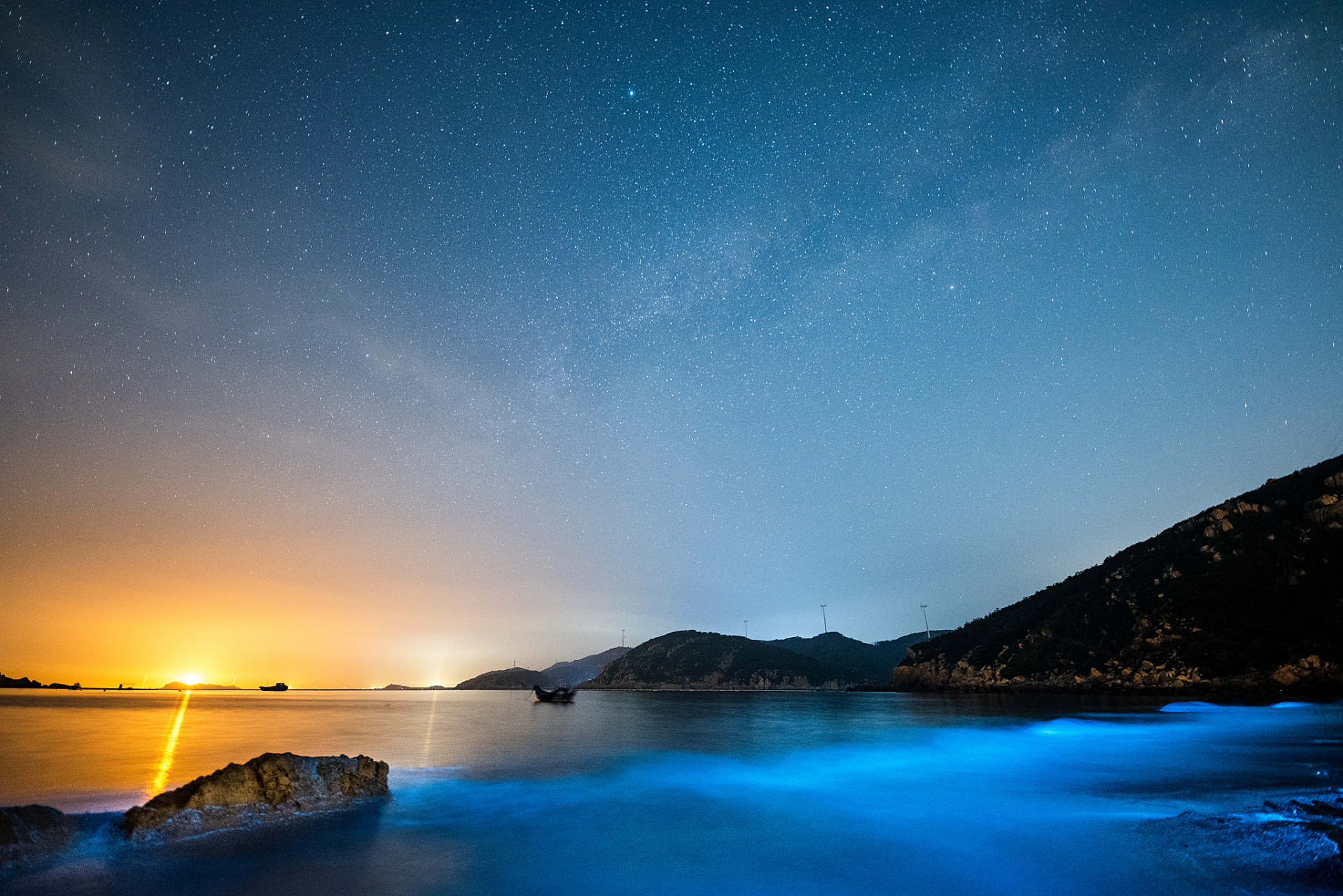 大海夜景真实图片