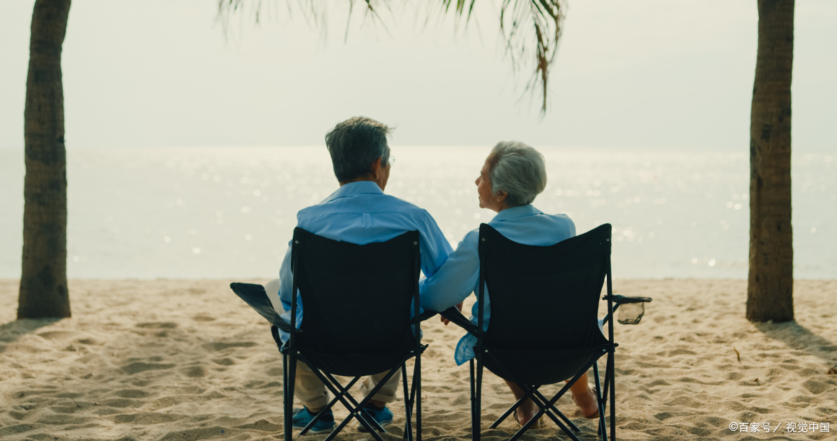 最近,一则关于一个56岁男人的情感故事在网络上引起了广泛关注