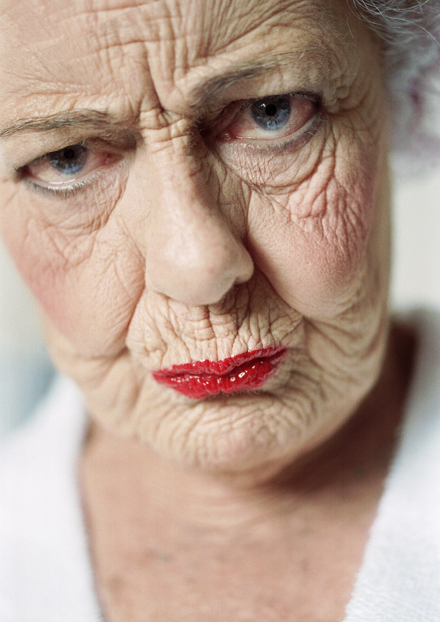 【衰老的3个加速点,不知道的了解一下】 1,45岁阶段 45岁这个阶段整体