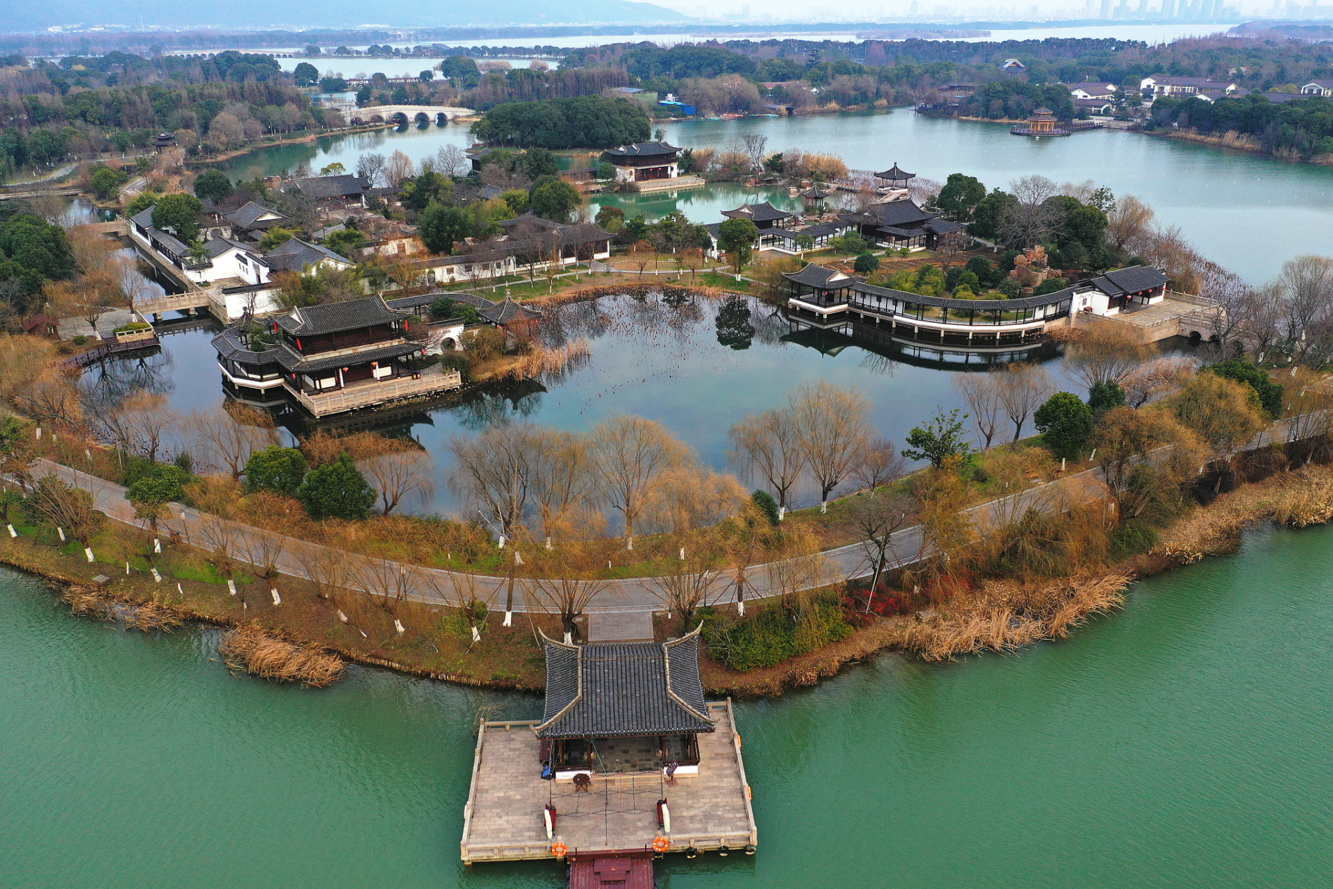 这个区域是常熟历史,文化和环境特色的代表,也是国家4a级旅游区,国家