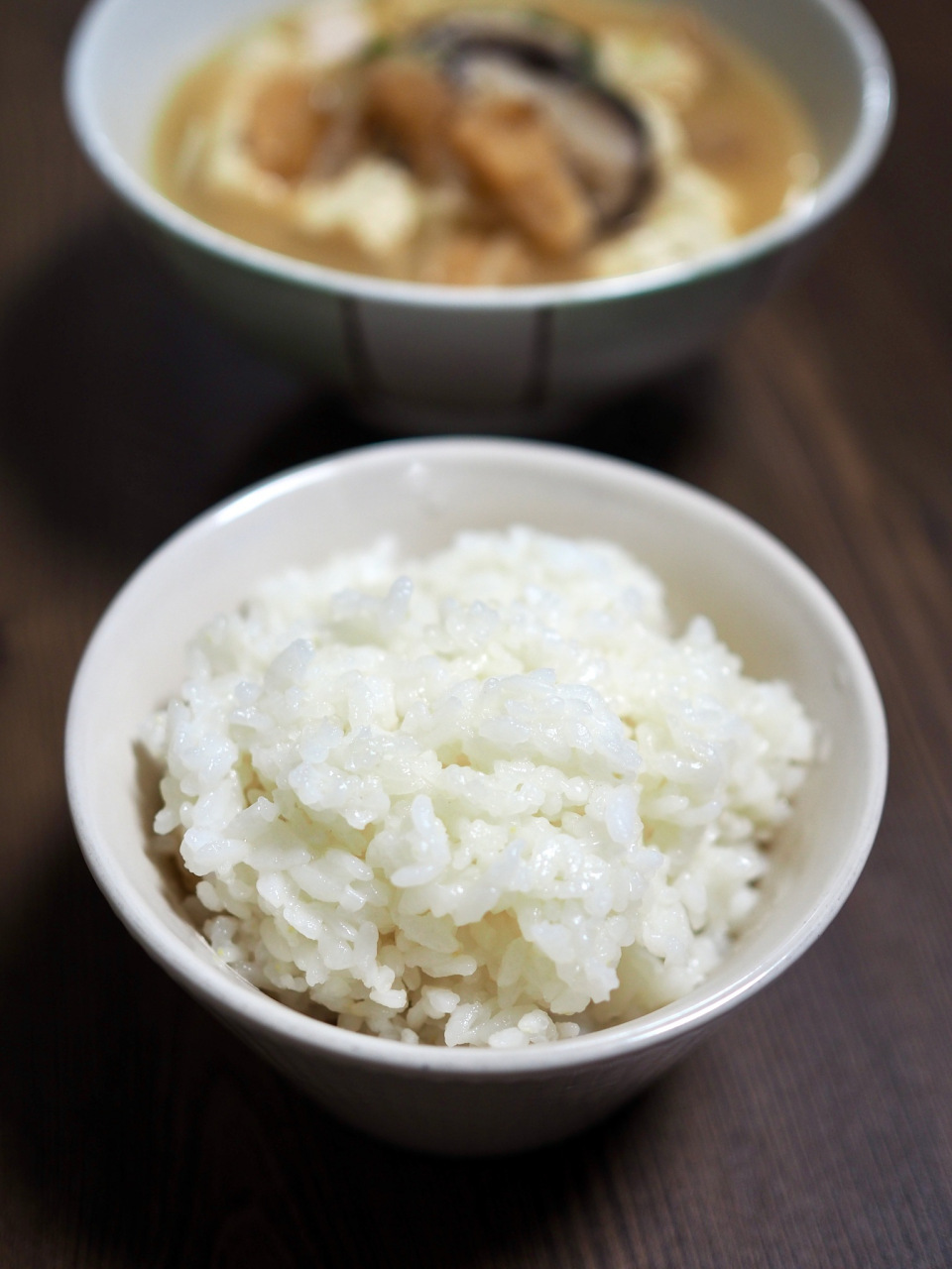 近日,一则关于日本男子吃白饭咸菜20年存467万的新闻引起了广泛关注.