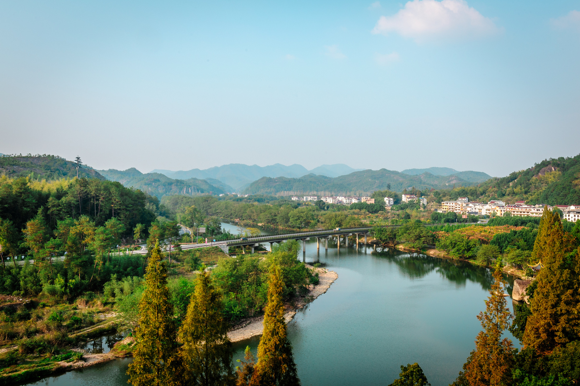 武宁十大旅游景点 武宁,位于江西省中部,是赣江的重要支流修水的发源