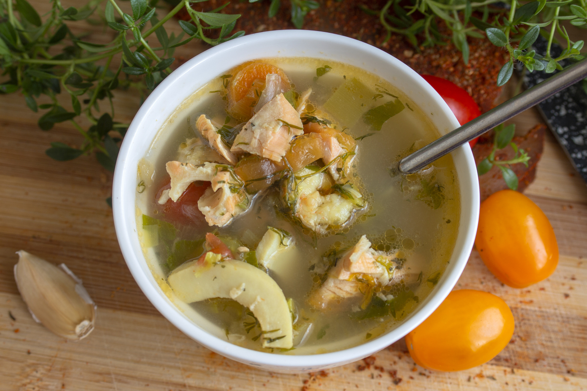 芭蕉花炖猪心是一道以芭蕉花的清新香气与猪心的鲜嫩口感完美结合的传