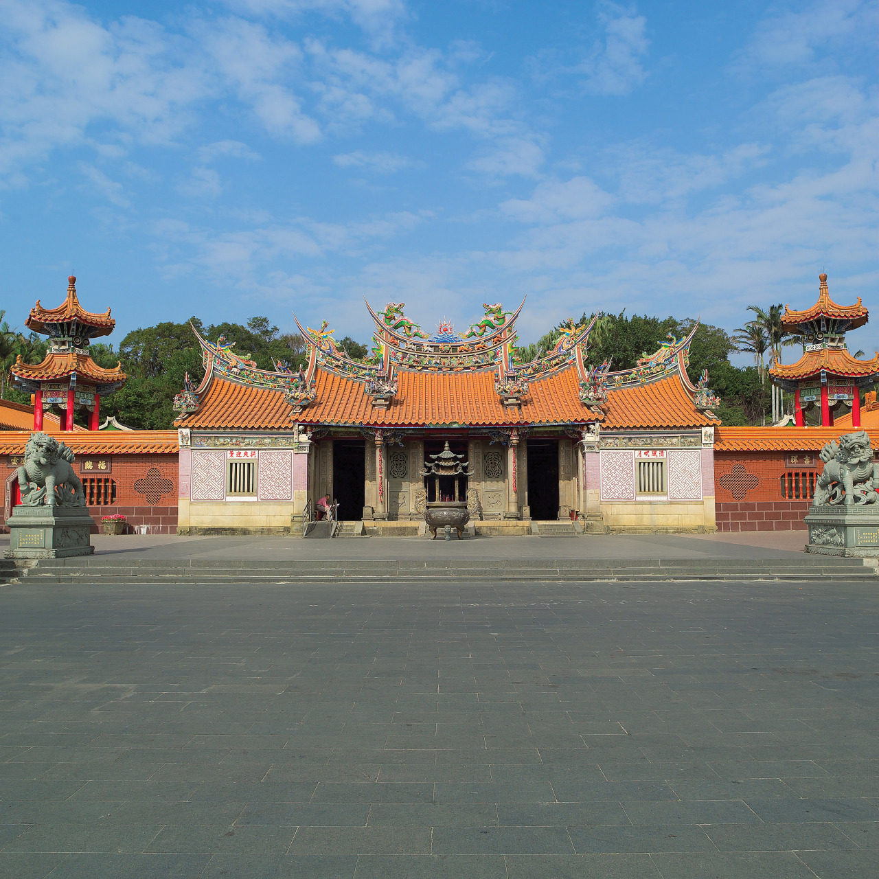 95首先,当然是孔庙的历史建筑啦!