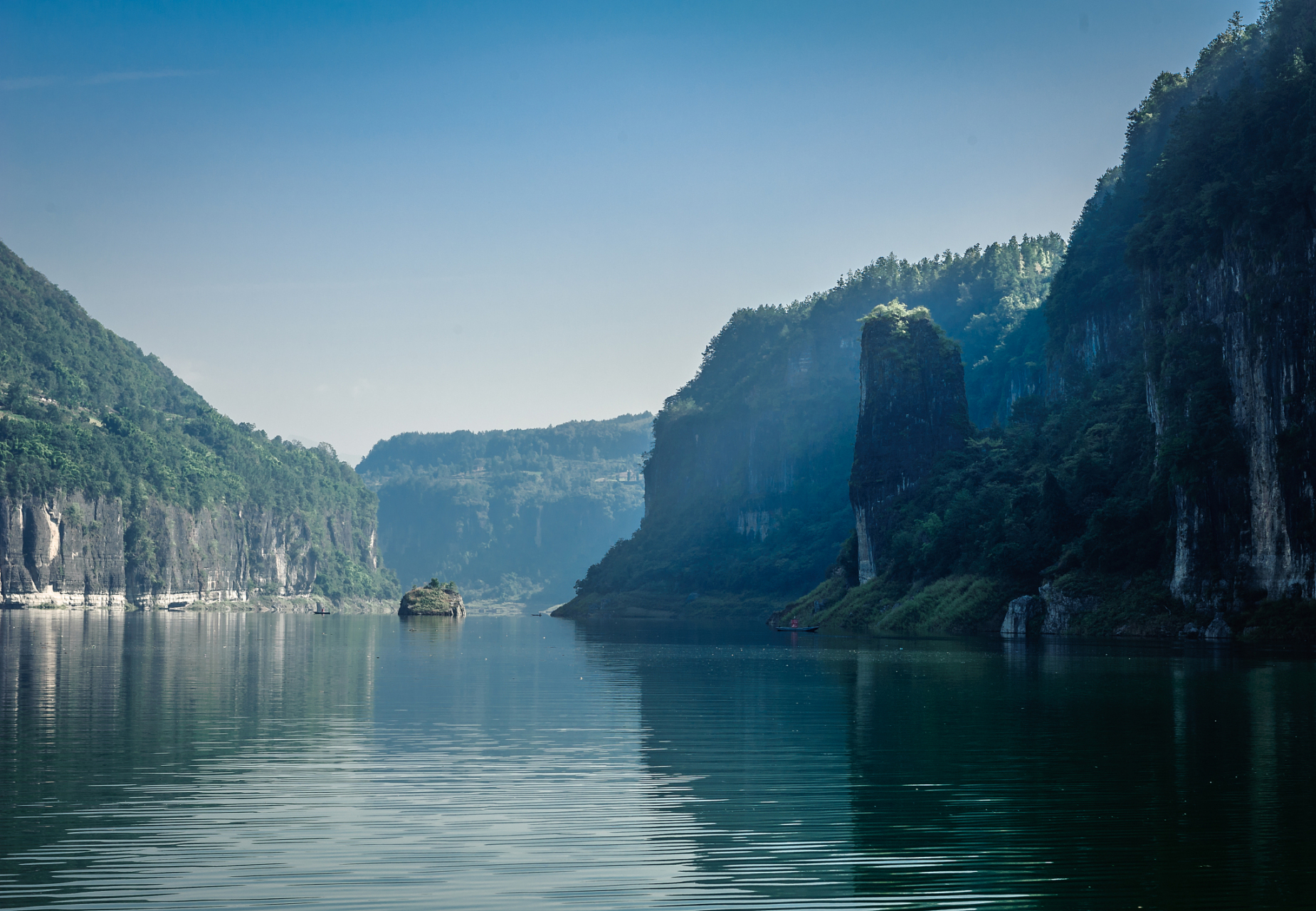 山间河流图片图片