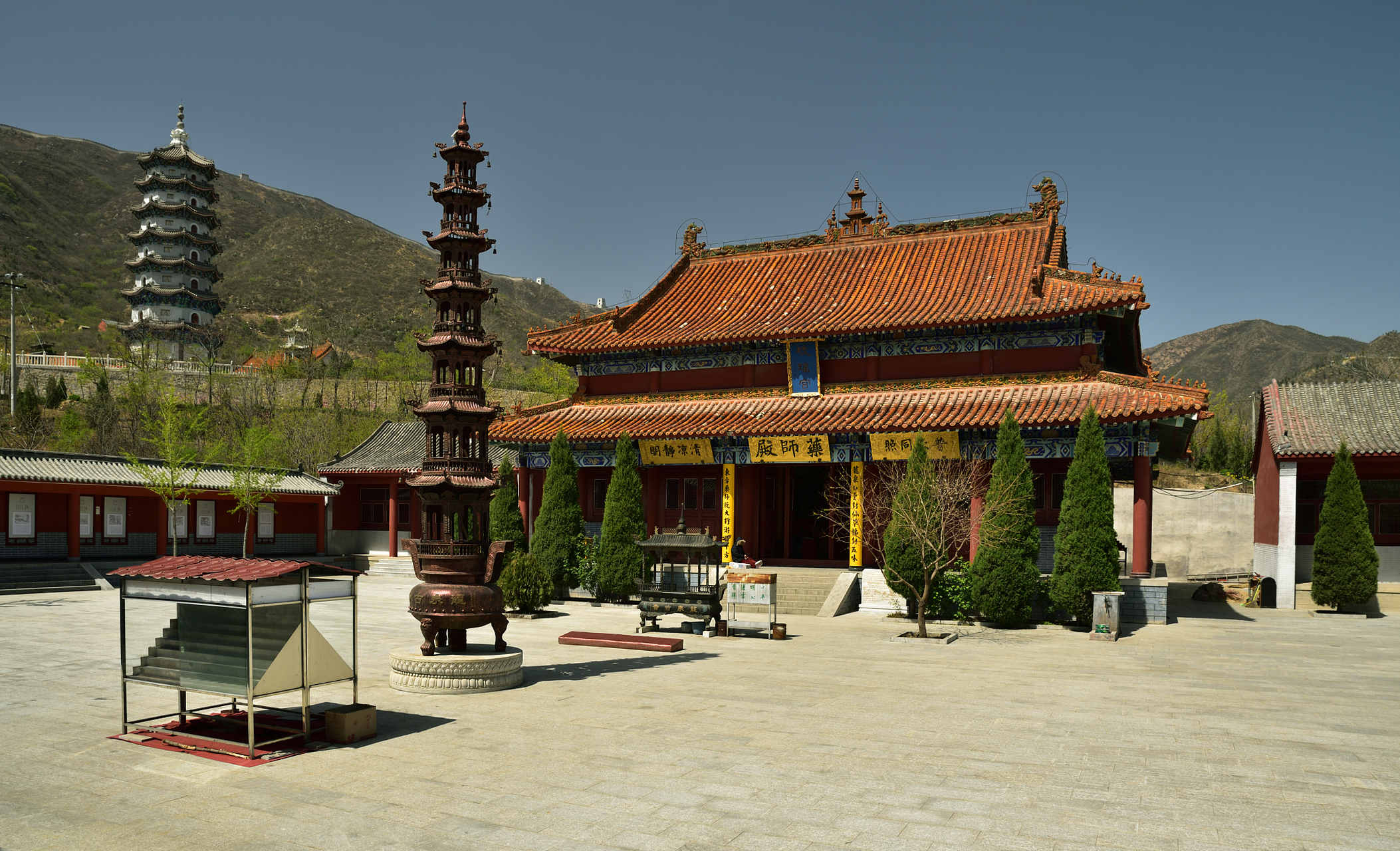 南京龙泉寺,历史悠久的永久风景区,令人陶醉.