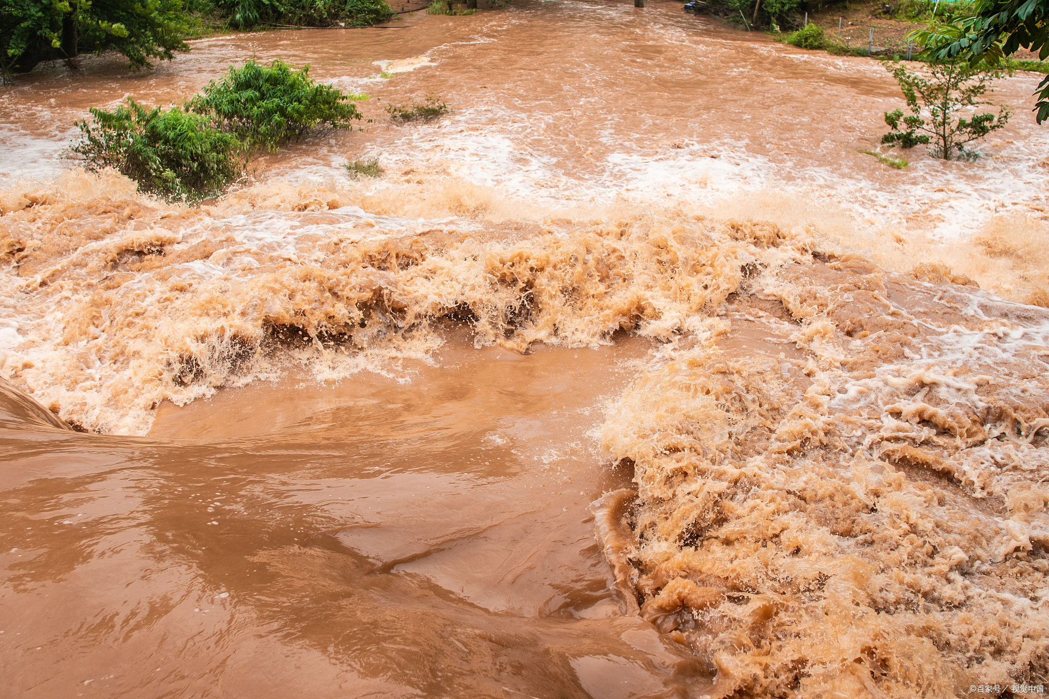 不过,最近的水灾新闻也特别多啊?