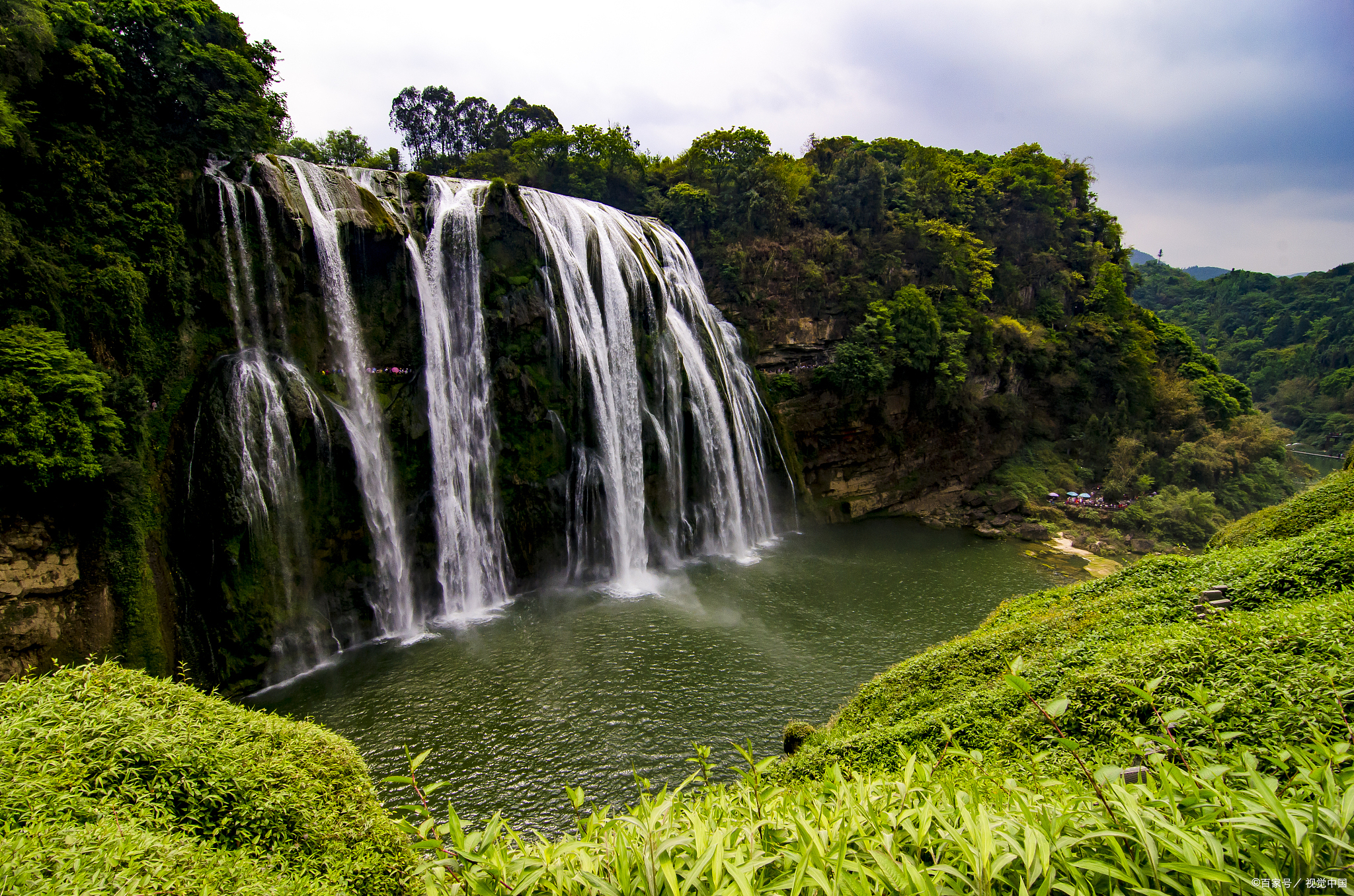 黄果树风景名胜区位于我国贵州省西南部,是我国著名的旅游景点,被誉为