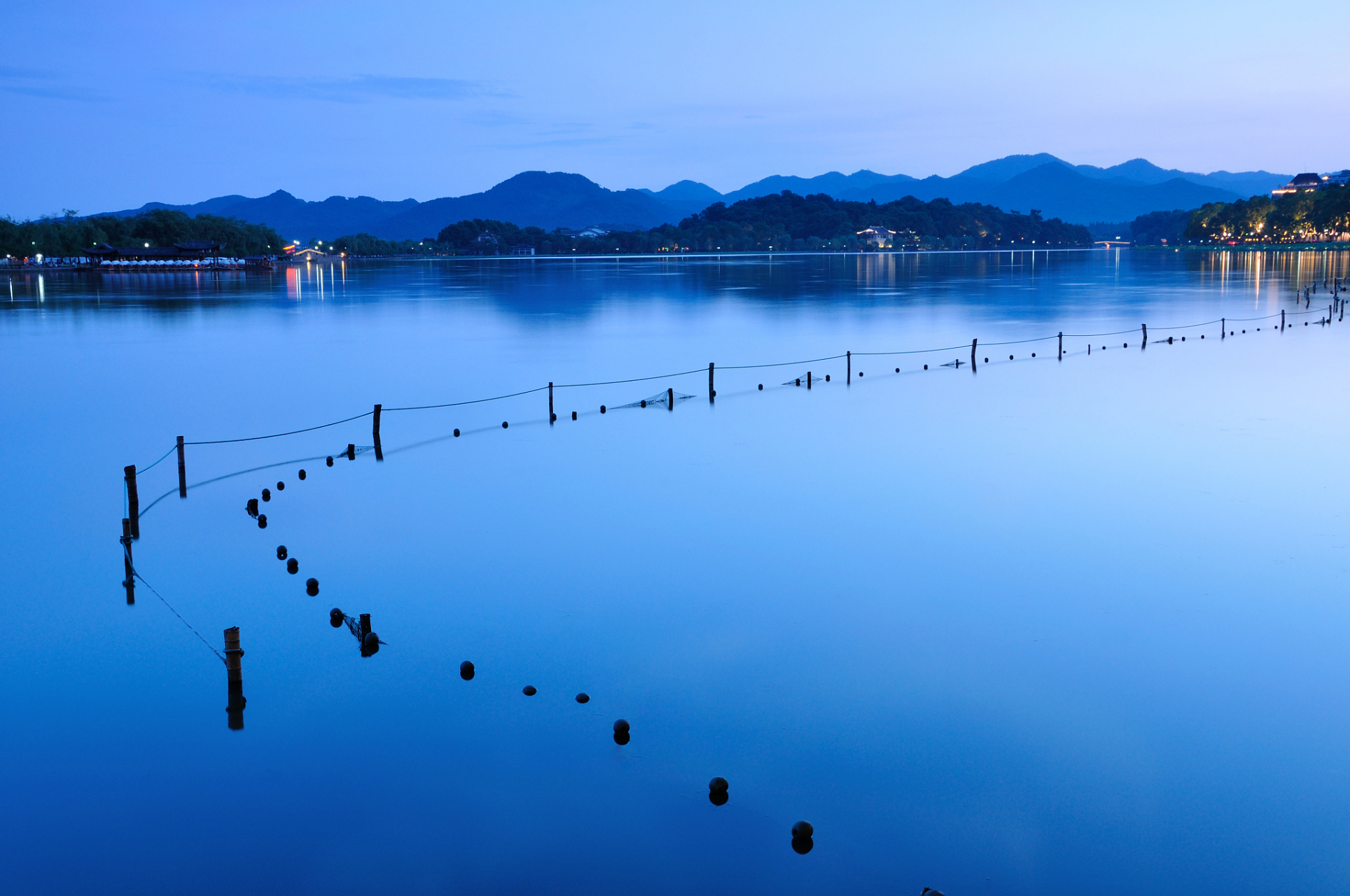 新安江滨水旅游景区图片