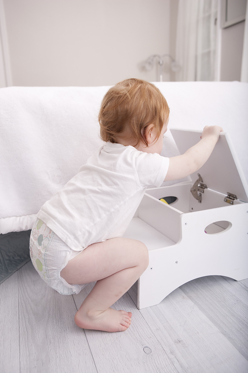 最近带小孙子发现,几乎所有的小朋友穿纸尿裤都会穿到2岁左右.