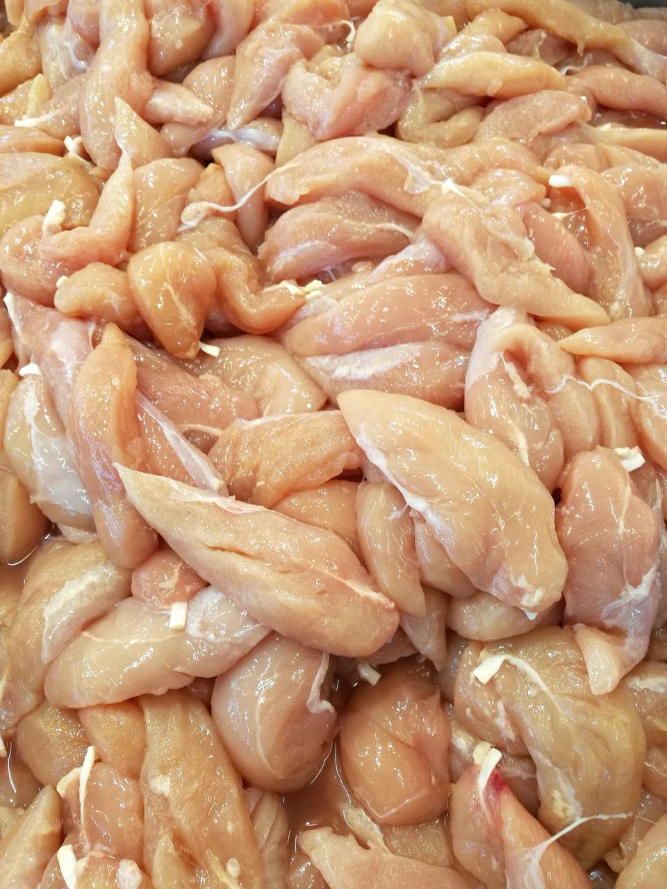 美农业部批准售人造鸡肉 两公司产品即将面市  美国首次批准两家公司