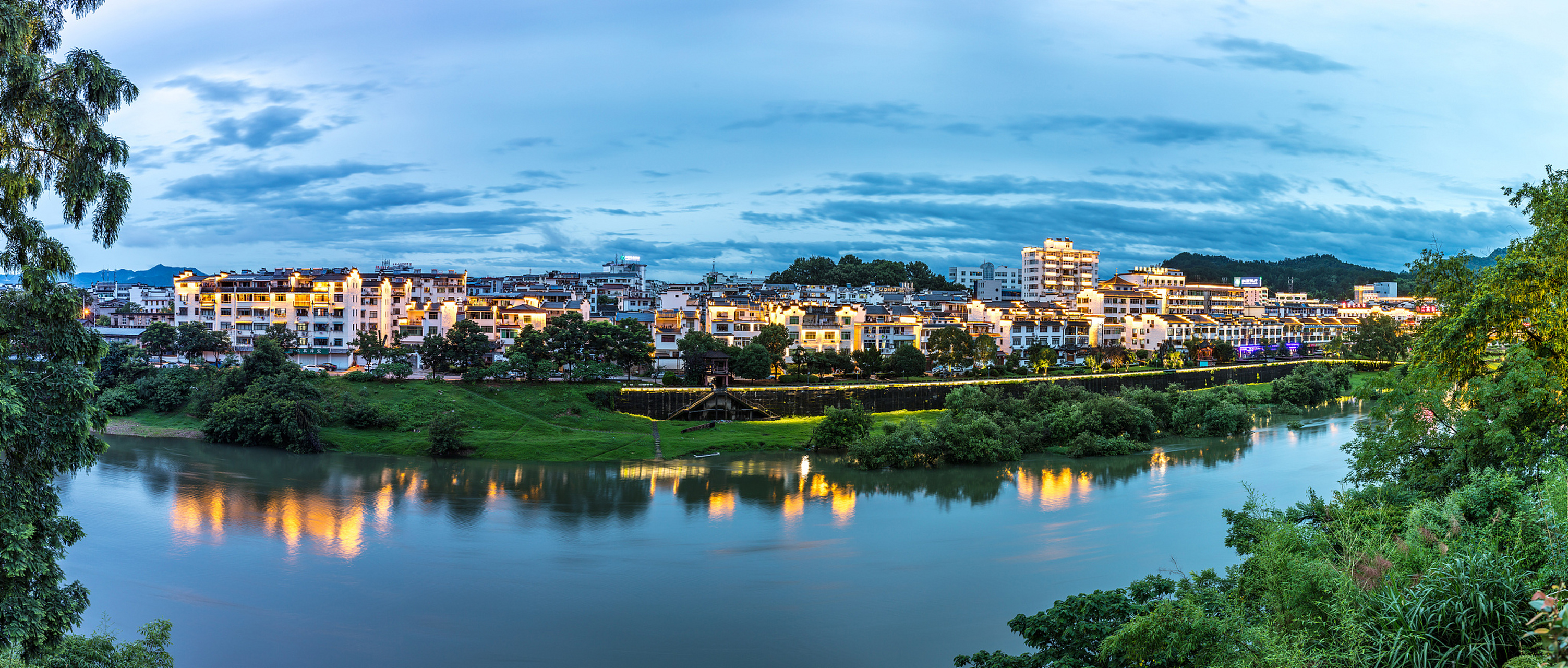 9715下雨天也适合旅行的城市,推荐大家前往广东-清远市-连州市