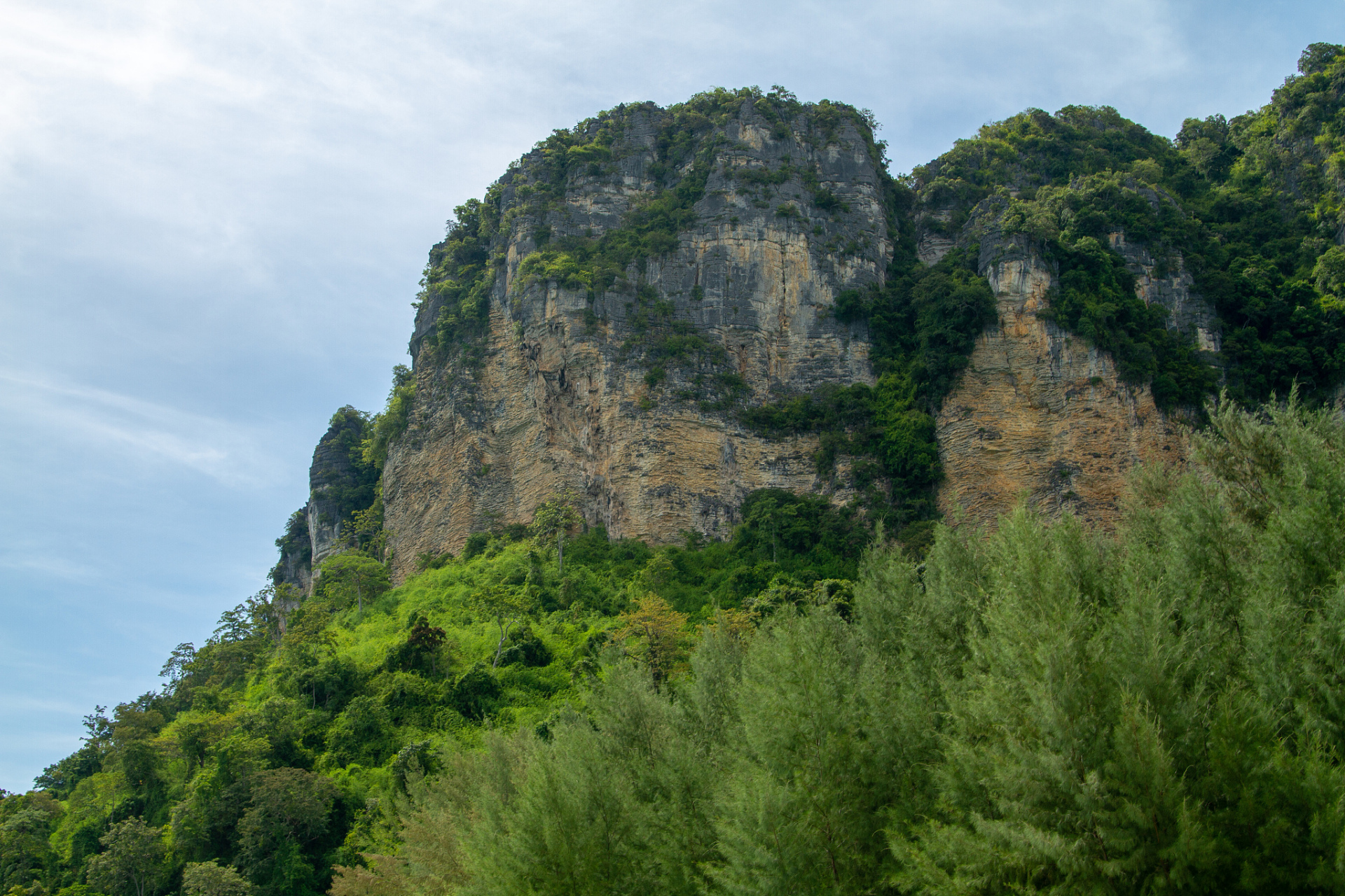 秋意渐浓,浙江建德的乌龙山正等待着您的到来.