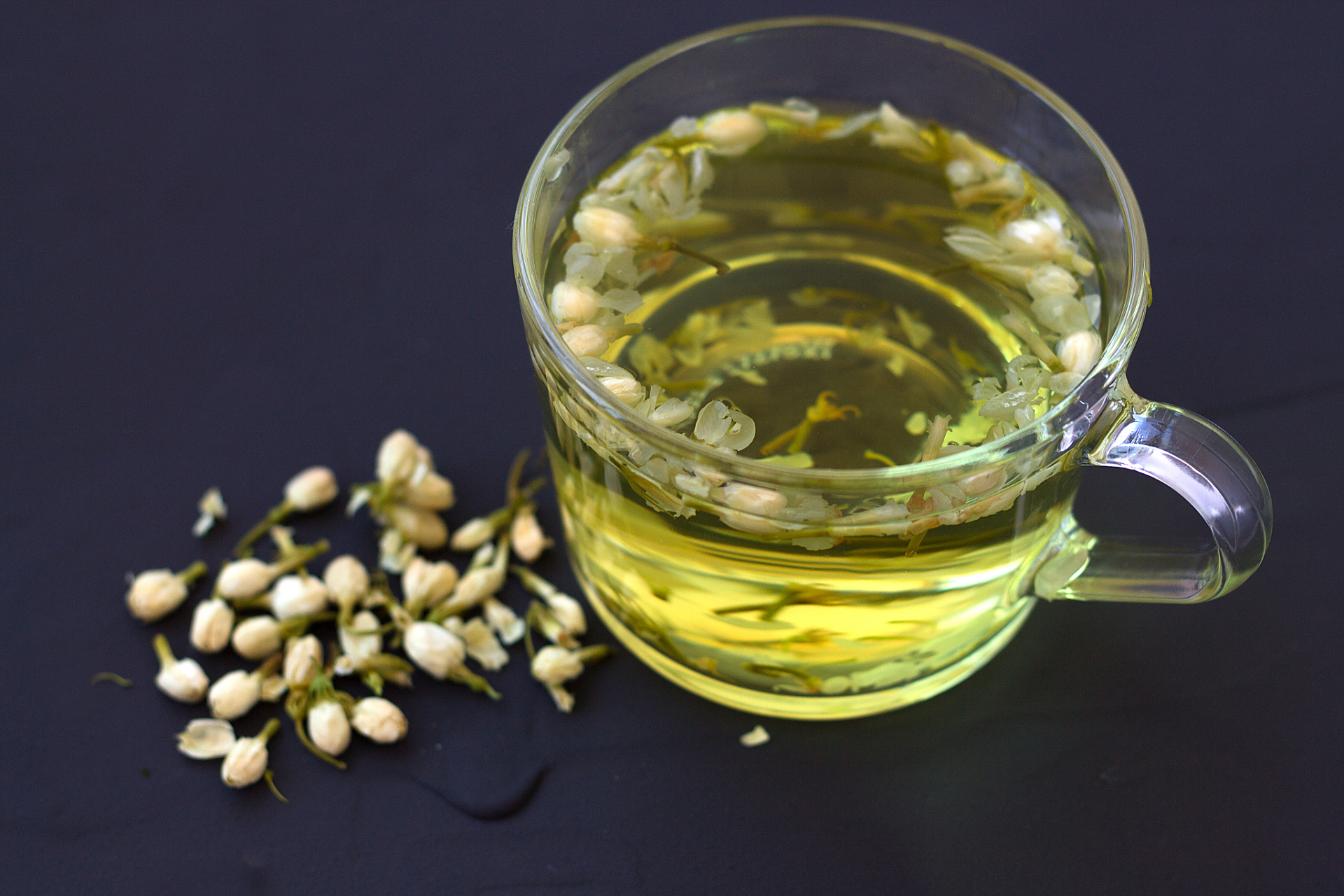 茉莉花茶,清幽茶香中透露着健康与文化,今天就带你揭开它的神秘面纱.