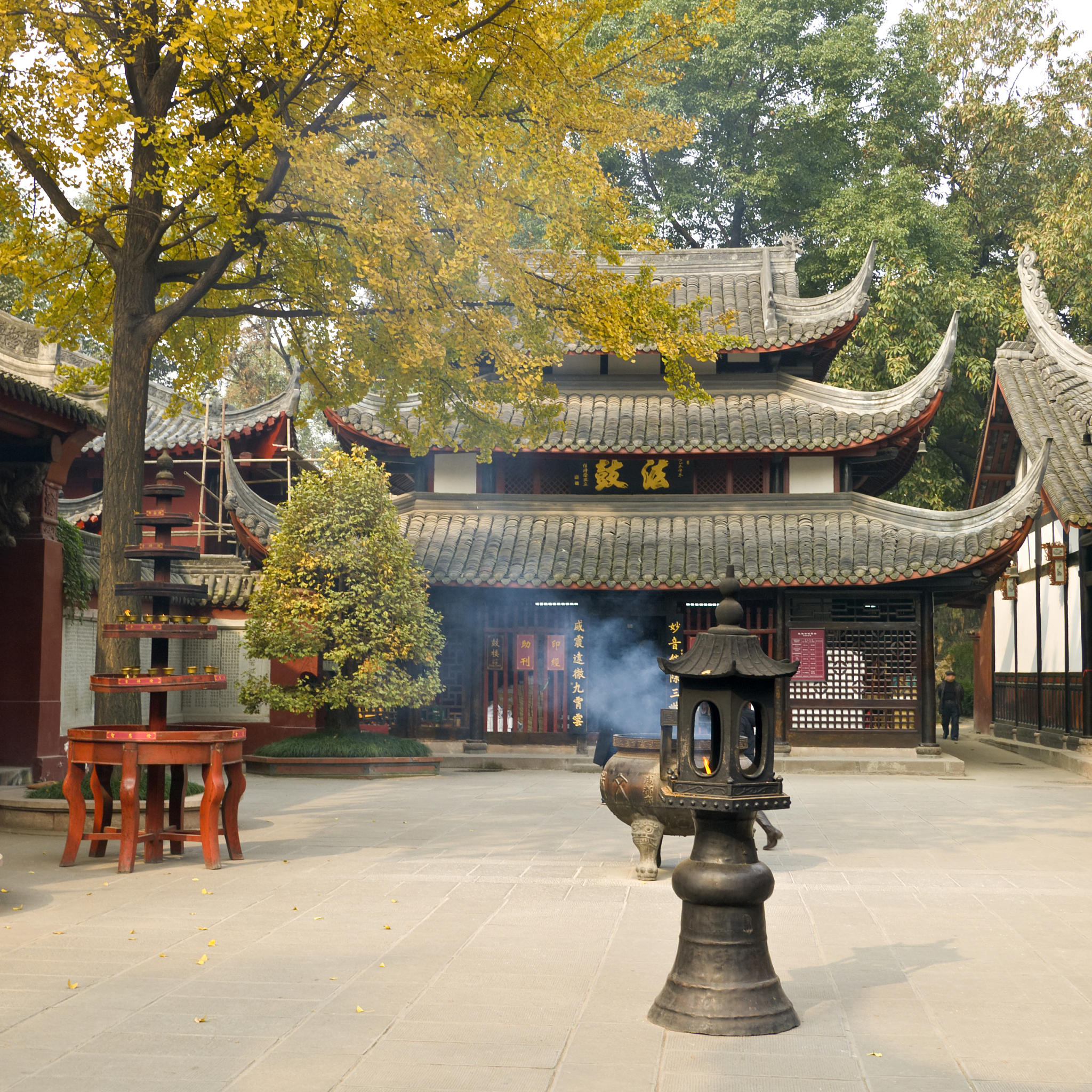 武侯祠旅行,夏日出游笔记 在四川省成都市武侯区,有一处历史底蕴深厚