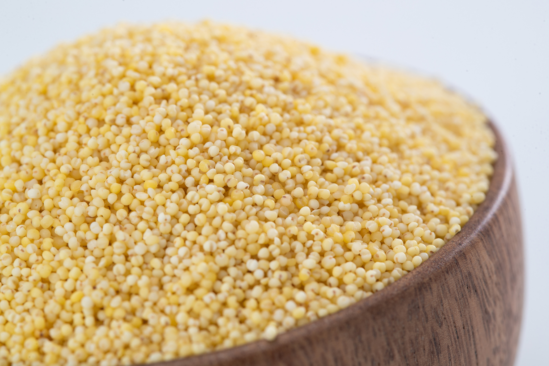 糜子是一种谷物,通常称为黄米.