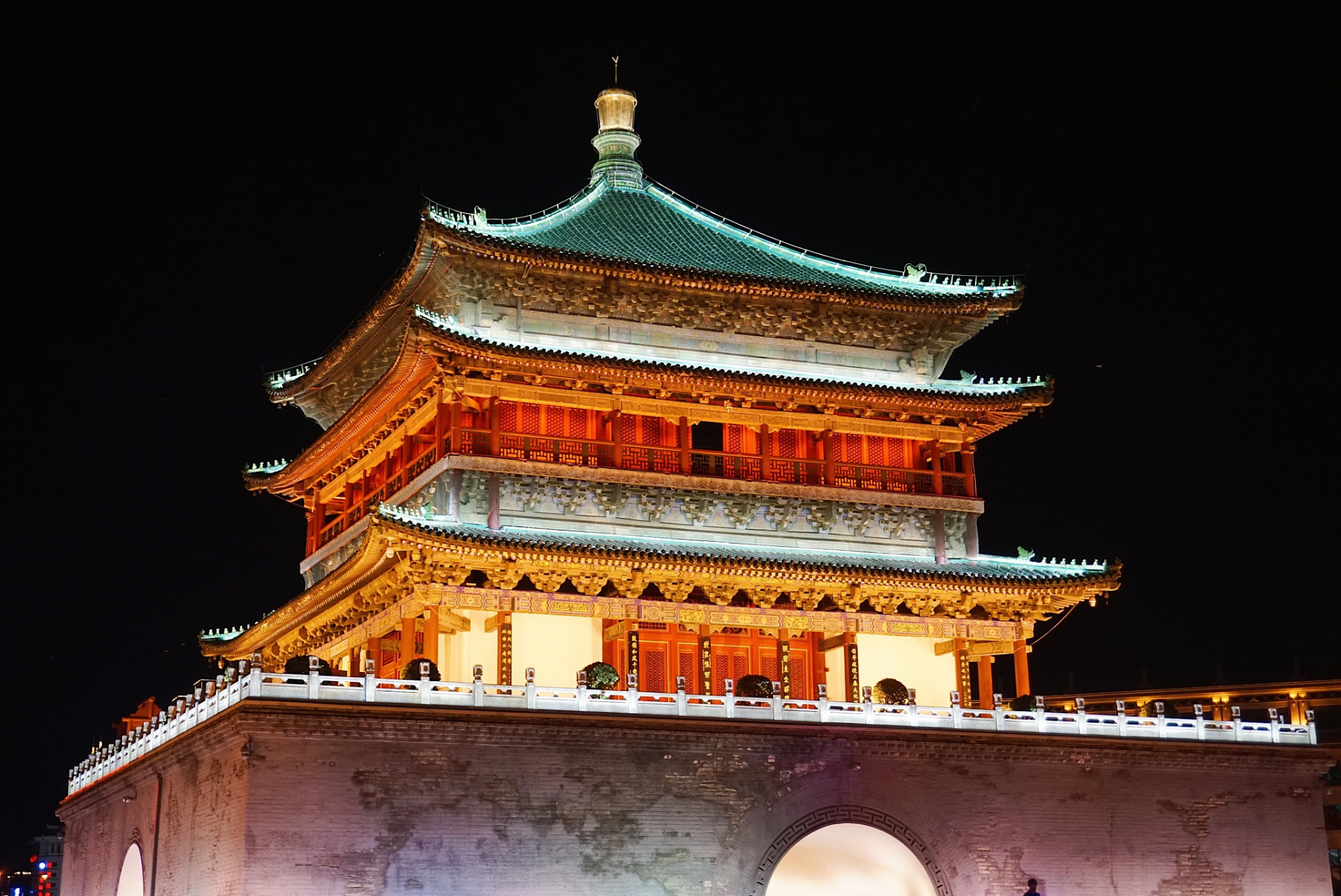 钟鼓楼,是西安的地标建筑之一,也是古代中国最大的钟楼鼓楼建筑群,被