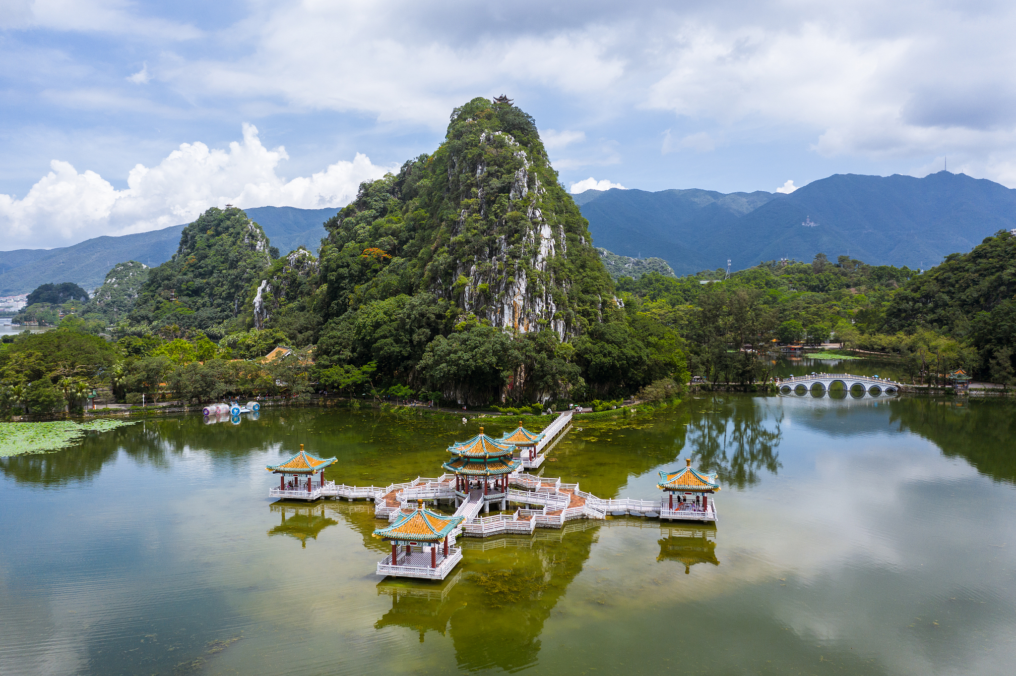 南宁的南宁青秀山风景区,避暑旅游的山中避暑地?