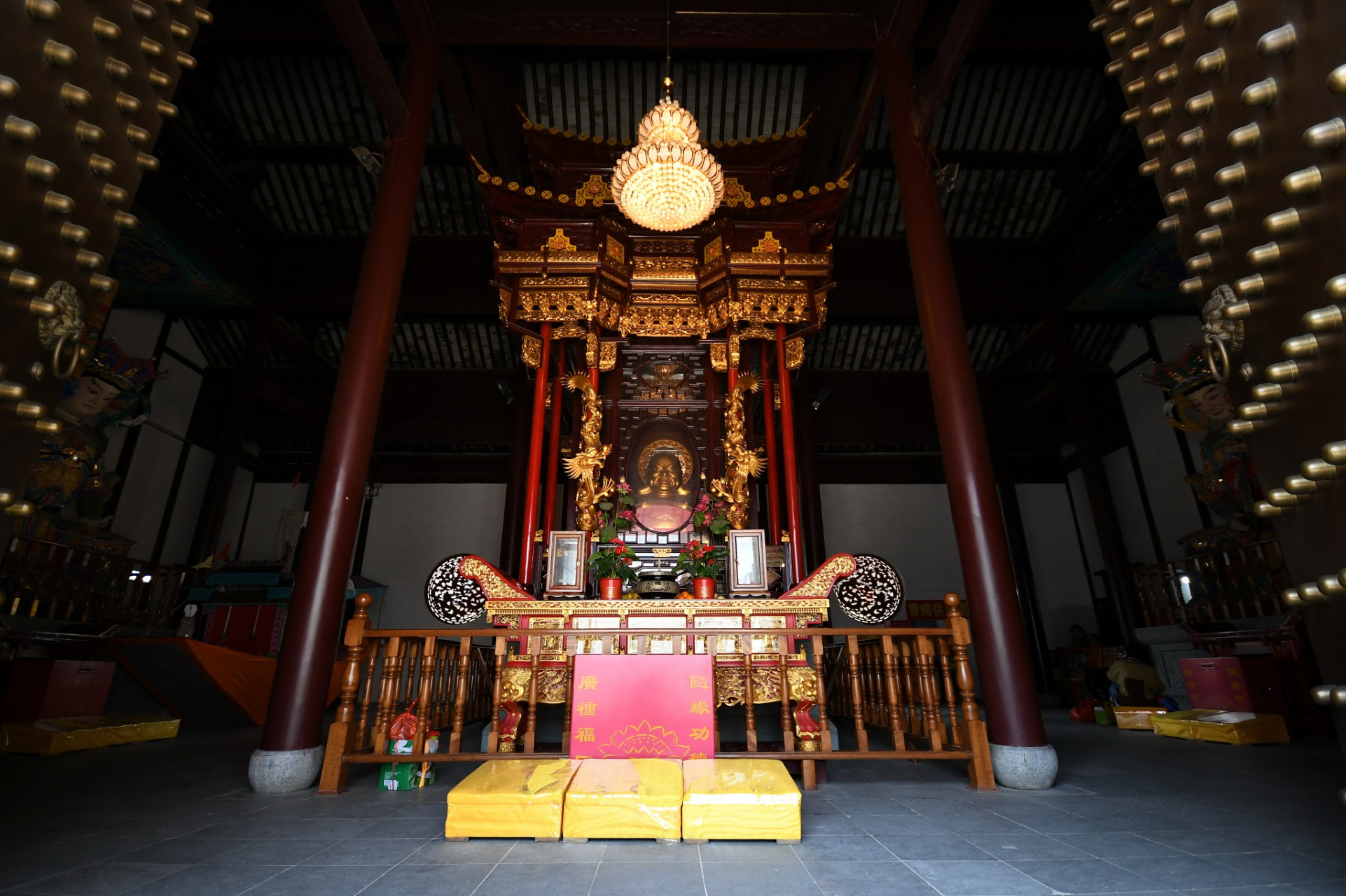 带着避暑攻略上热搜#夏日炎炎,推荐南京清凉寺!