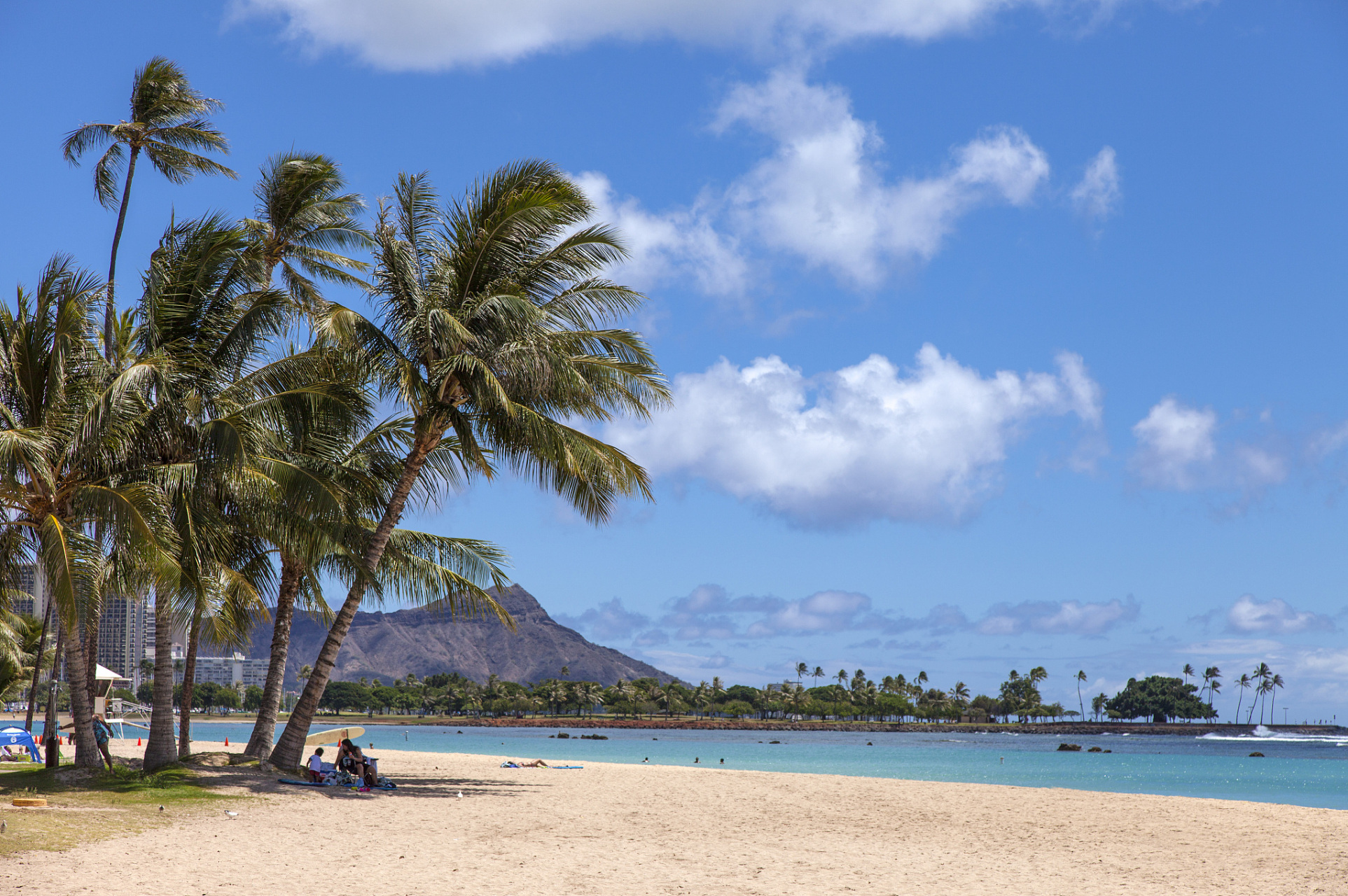毛伊岛是夏威夷群岛的第二大岛,此次山火为该州历史上最严重的灾难之