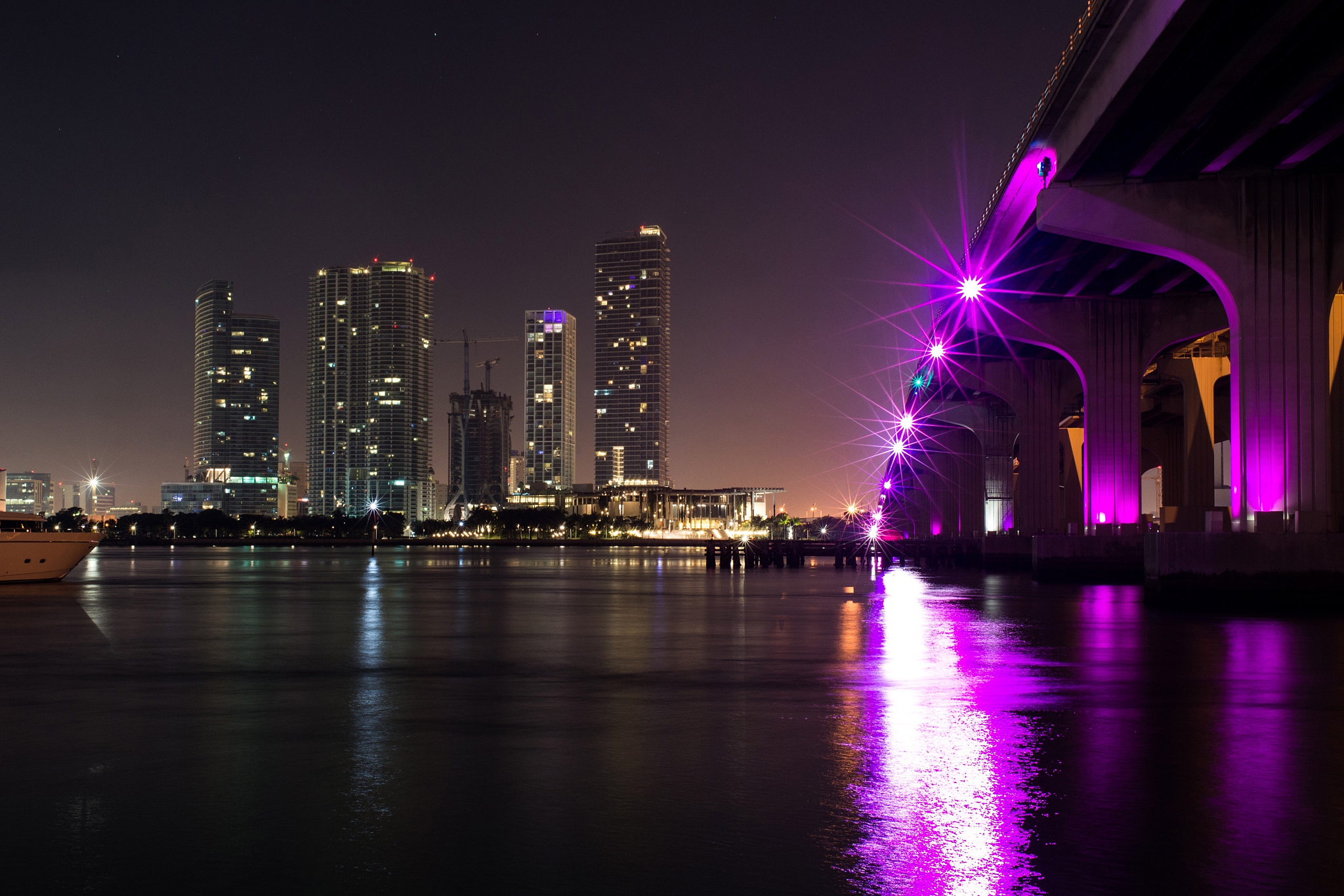 南通市的南通夜景迷人吗