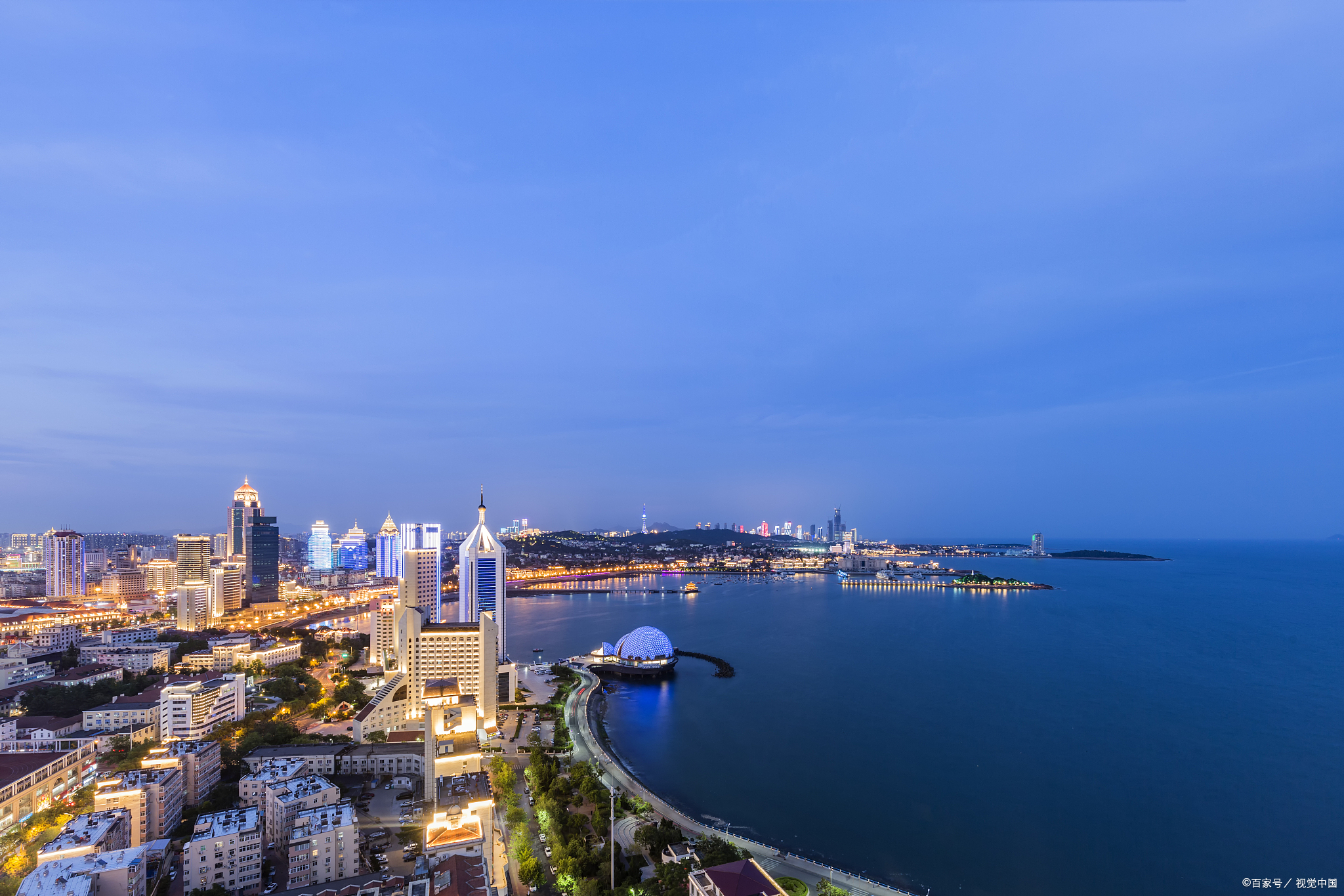 青岛城市阳台景区好玩吗:海滨之城的璀璨明珠