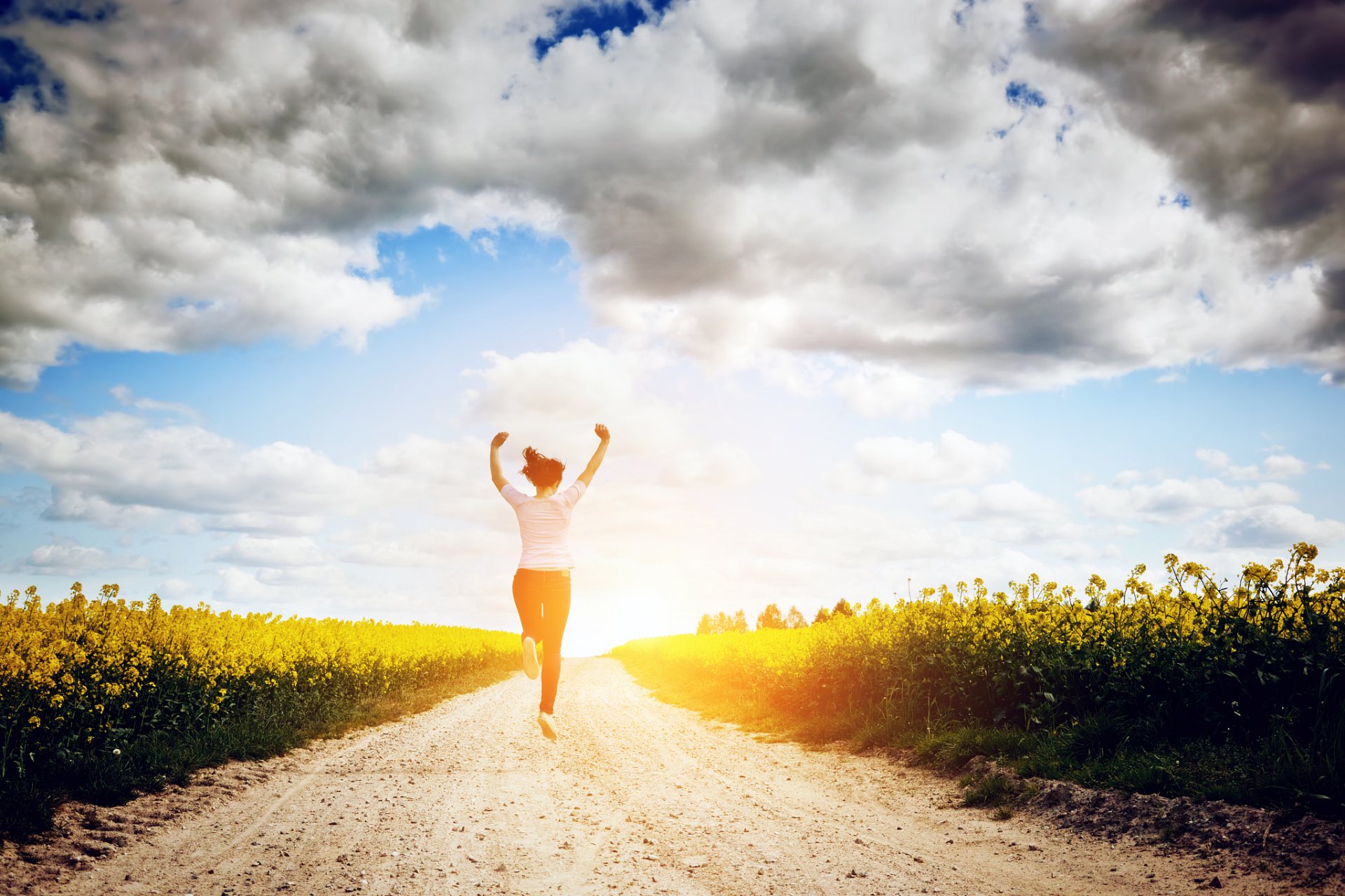 在这个充满挑战与机遇的大学时光里,我决定让乐观和阳光成为我生活的