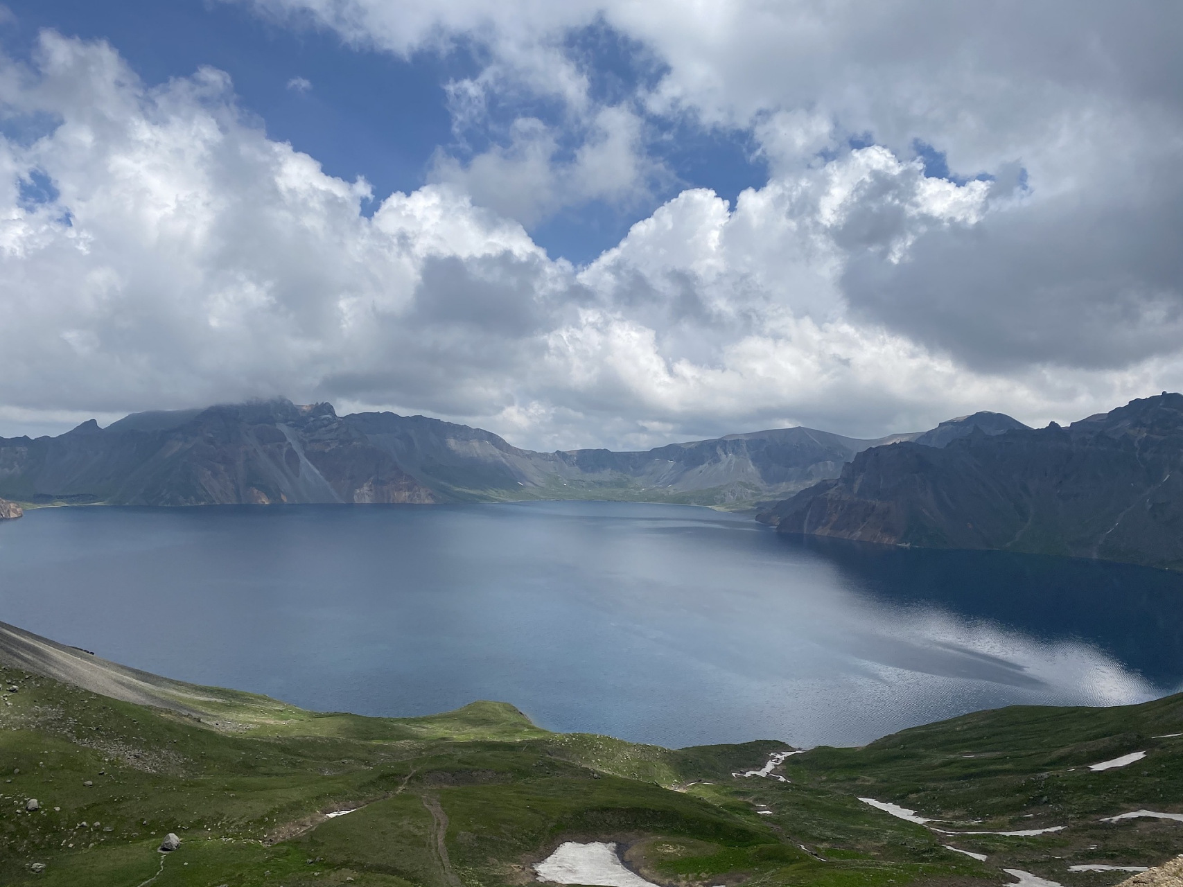 在旅行过程中,请注意安全和保护环境.