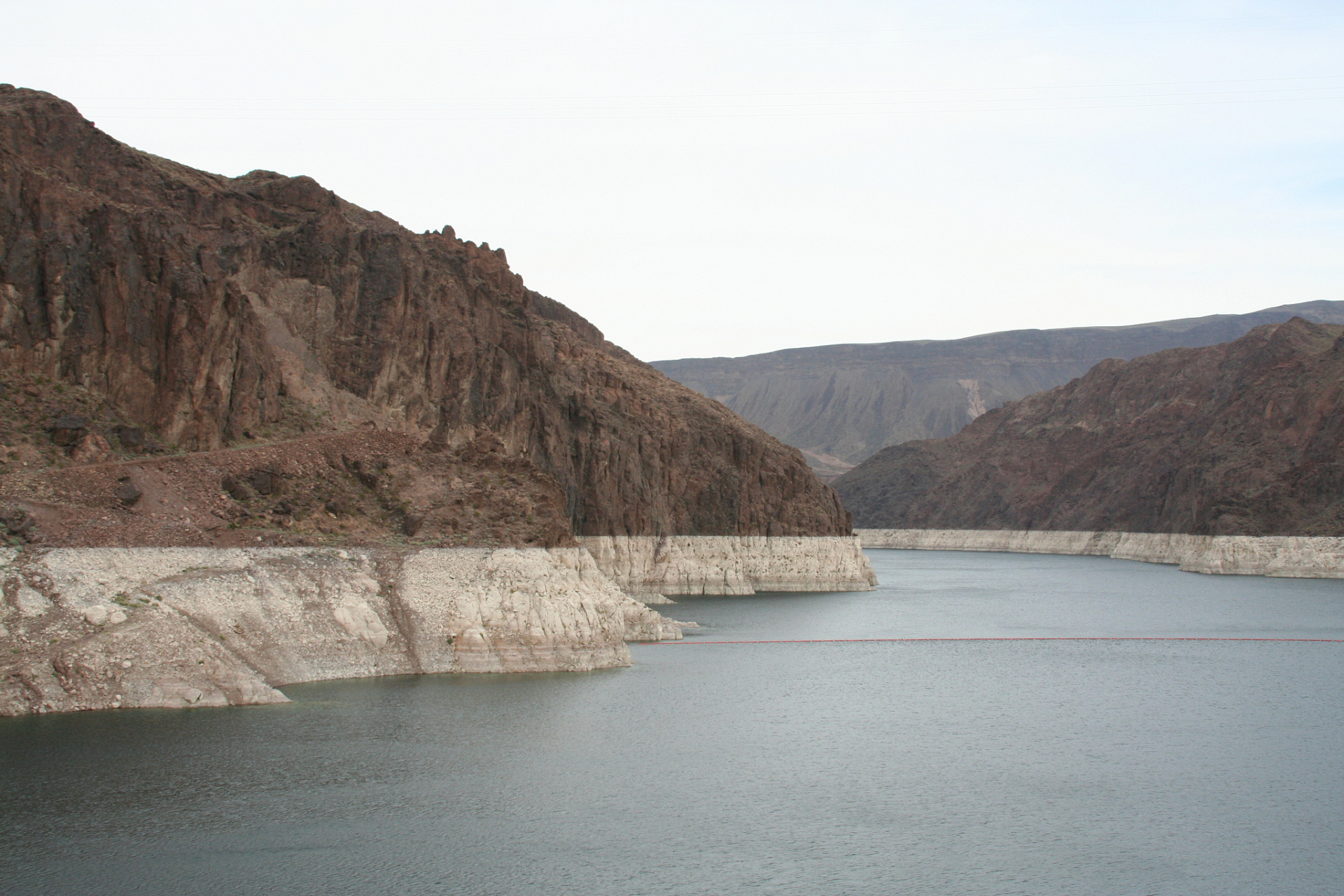 嬉行记# 敦煌党河水库,位于中国甘肃省敦煌市党河镇境内,其历史悠久
