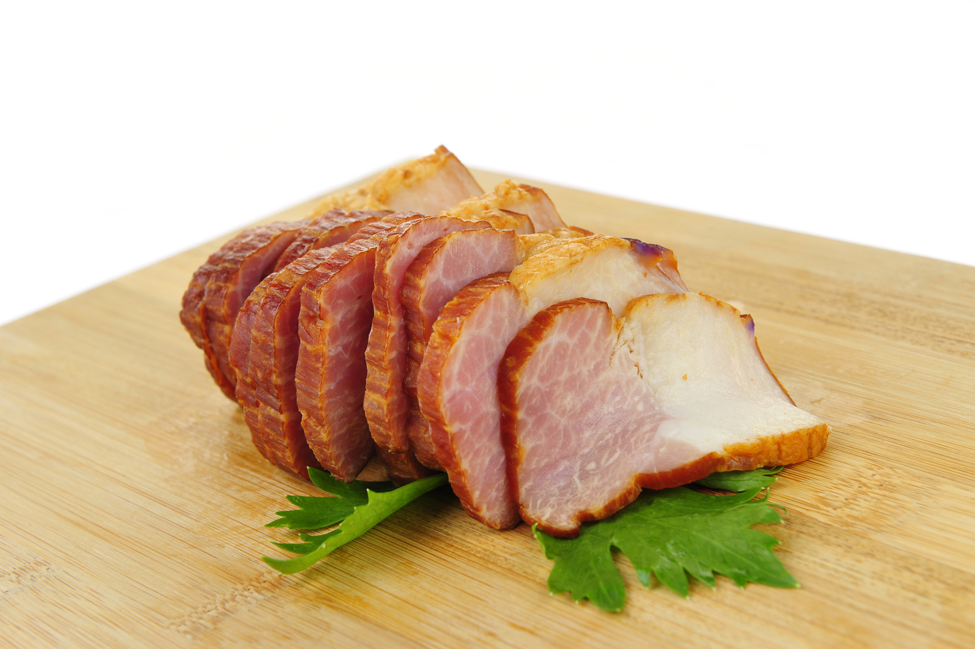 崔岭缯肘是邯郸一大美食特产,是将一整条猪前腿连带猪蹄由手工加工而