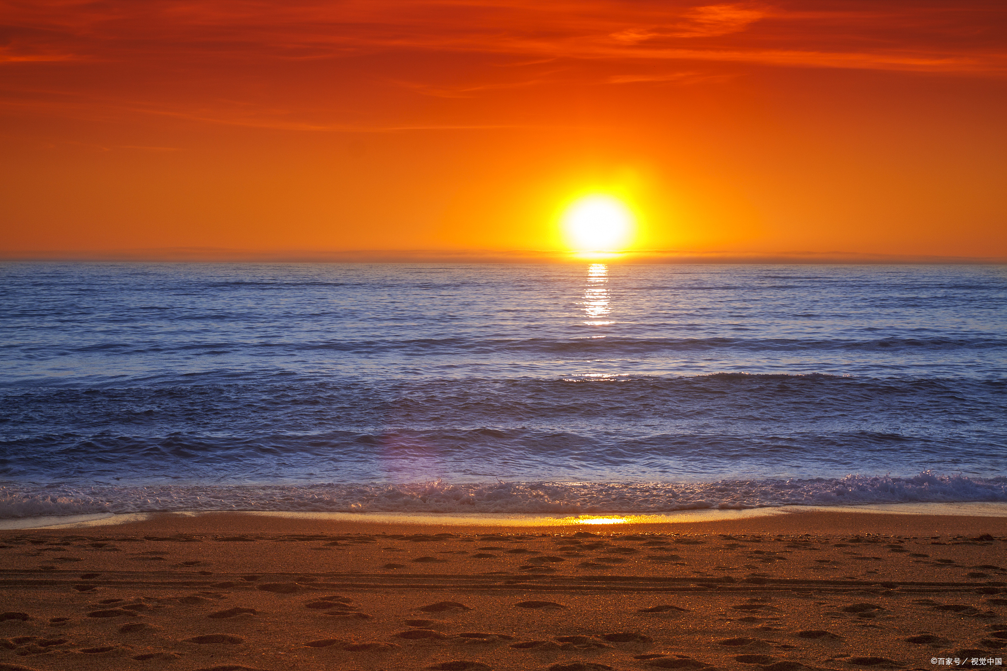 浪漫海滩落日图