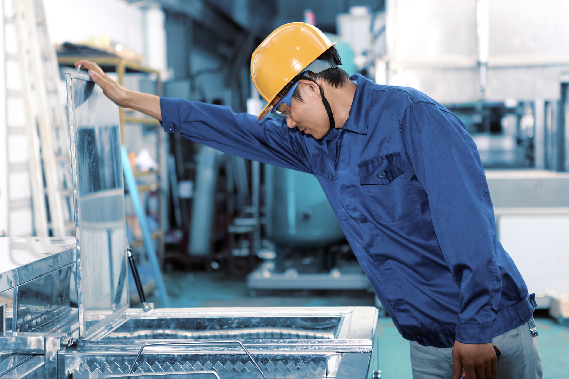 试工,是指在正式录用前,为期较短的体验工作.