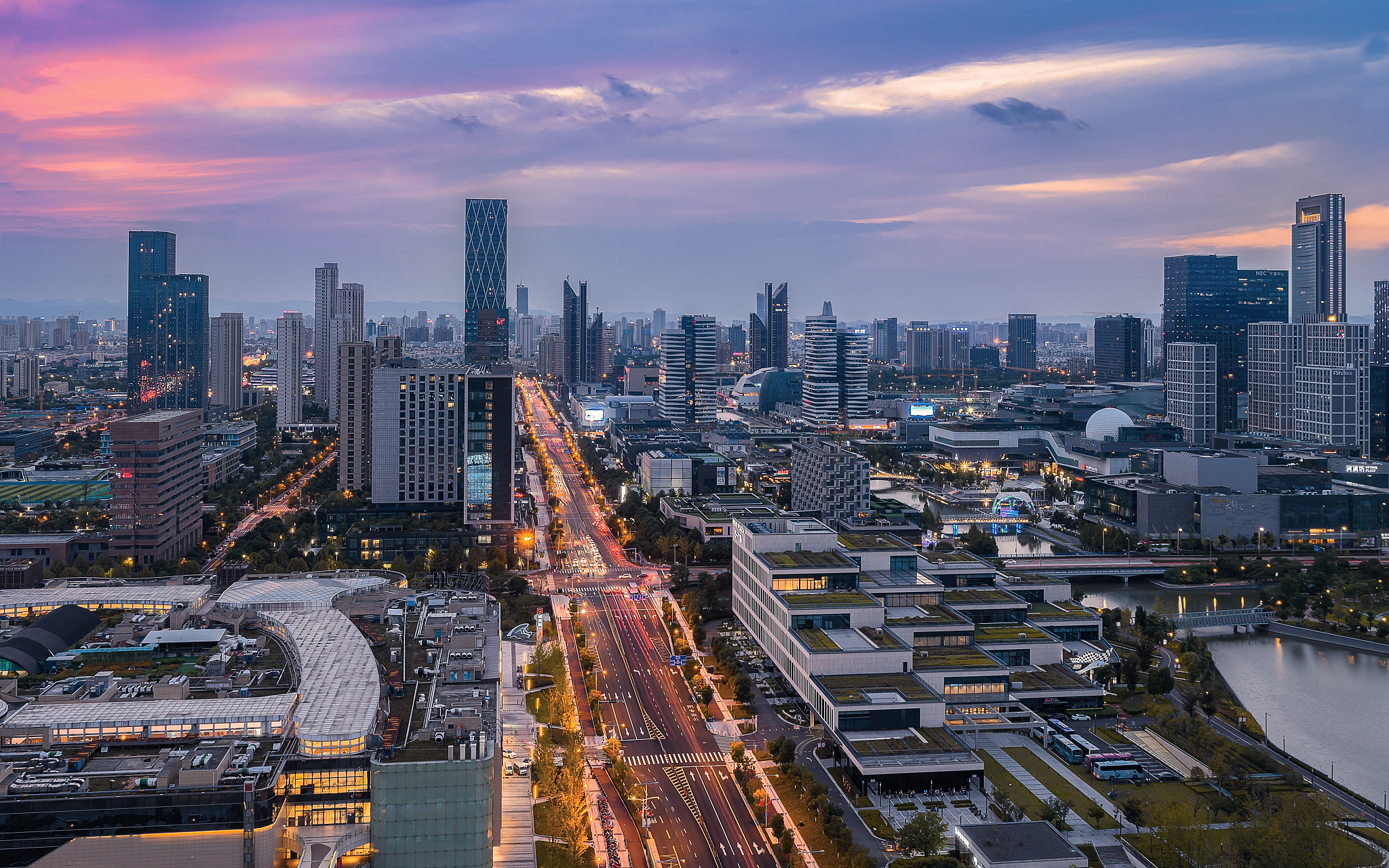在11年的历程中,扬州香格里拉酒店凭借其卓越的服务,精美的餐饮和独特