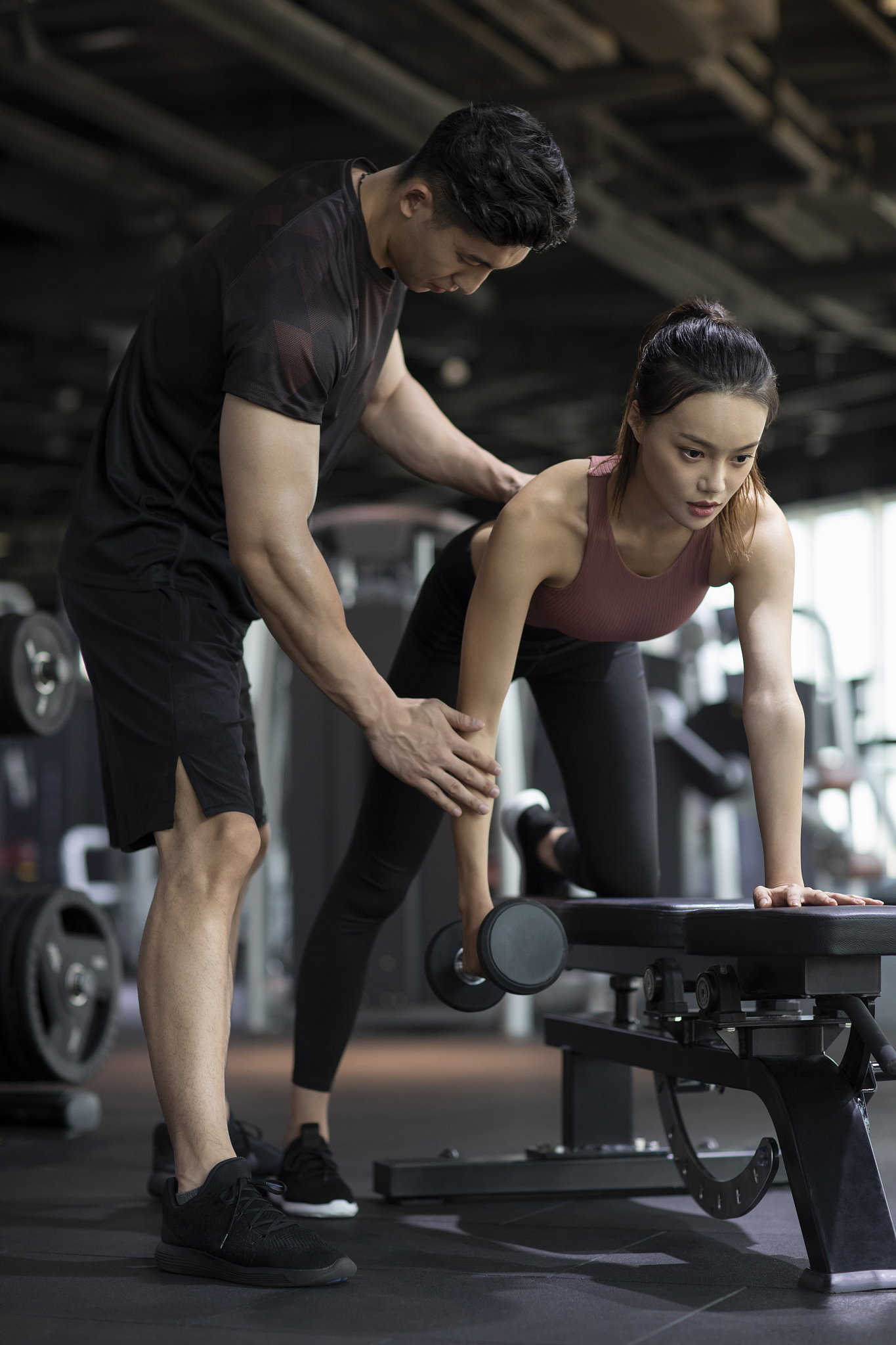 男女健身图片健身视频大全免费观看男女健身房一起锻炼图片大全健身