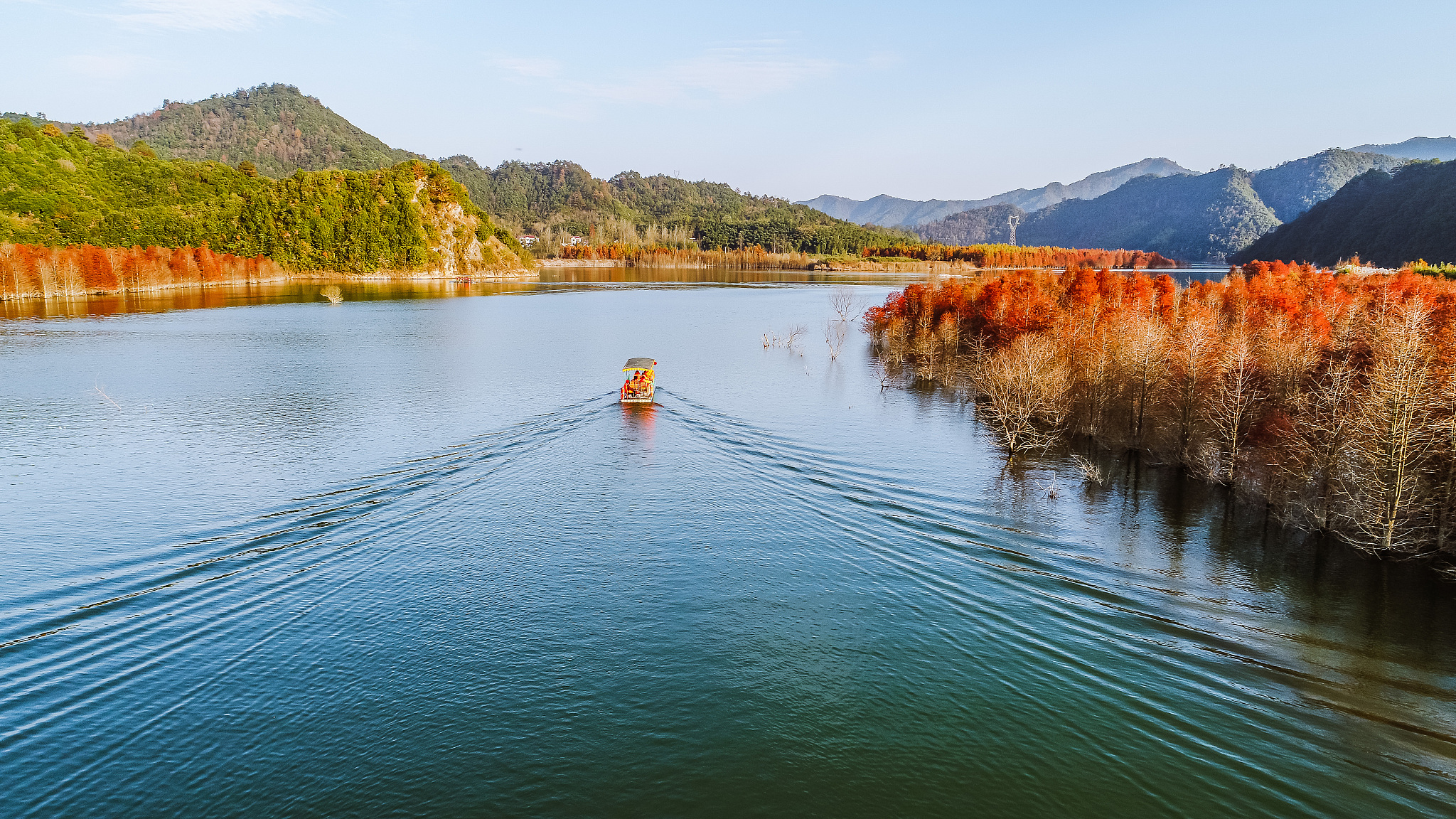 龙岩湖风景区图片