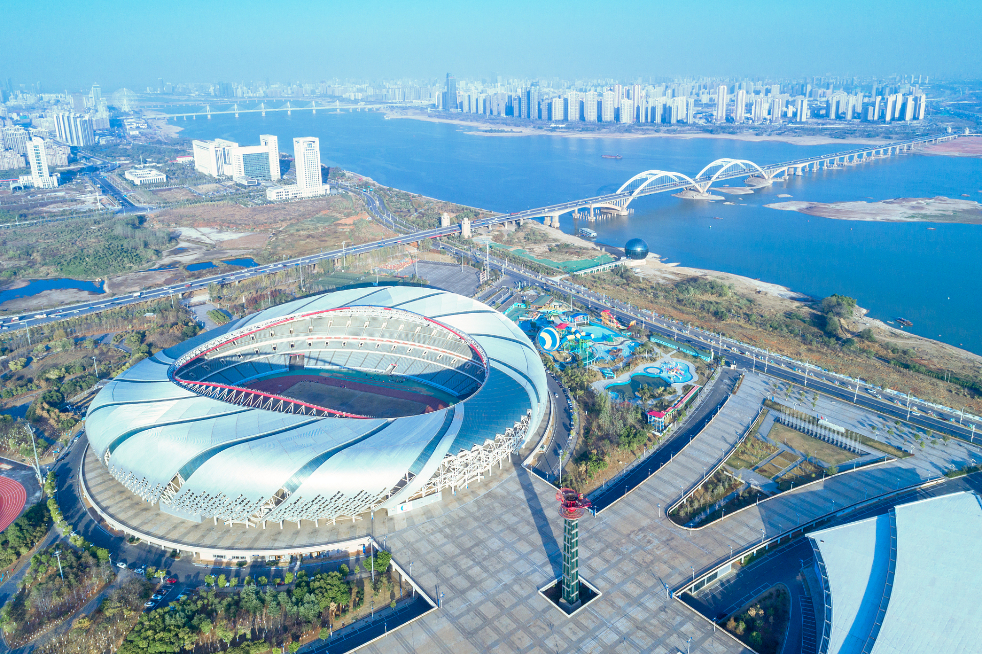 杭州亚运会将展现中国体育的实力与精神风貌.