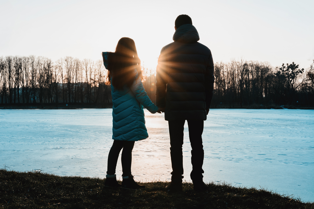 它往往不如持久且稳定的陪伴守护和陪伴的图片陪伴背影深情相伴图片