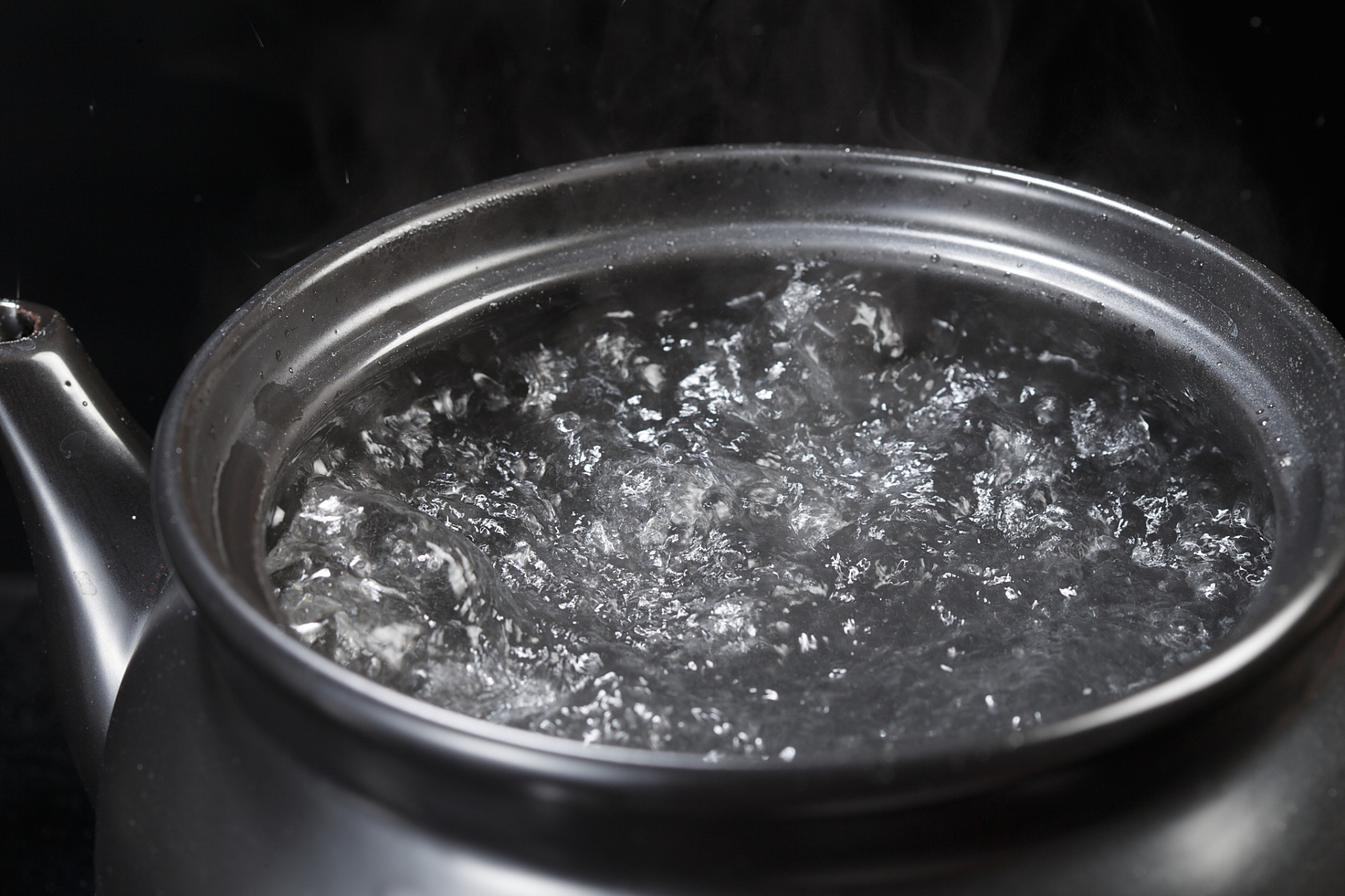 肝癌是喝水喝出来的!医生:再好的肝,也经不起喝这些水!