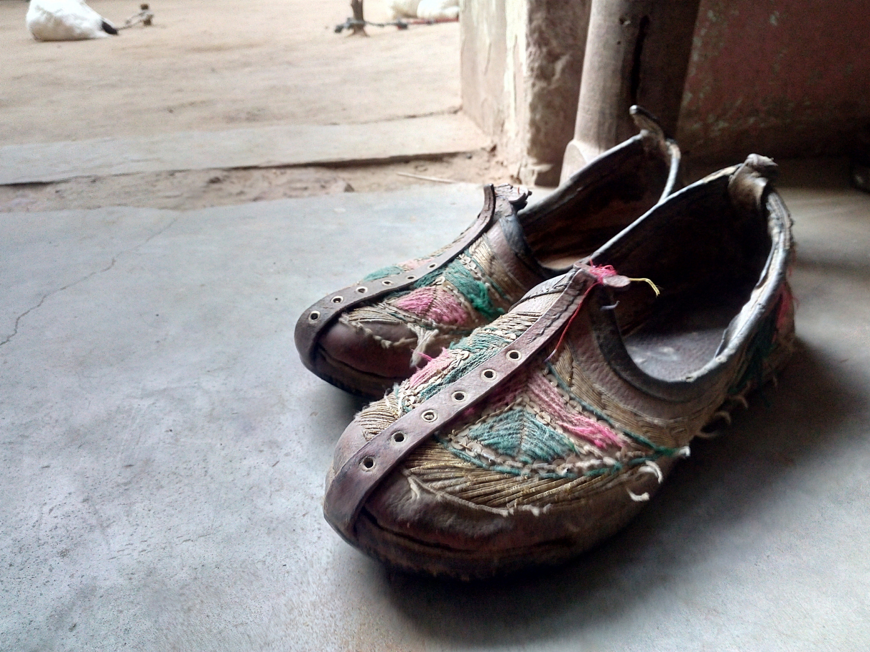 意识游戏和策略化生活也有较大差异,它们之间需要一