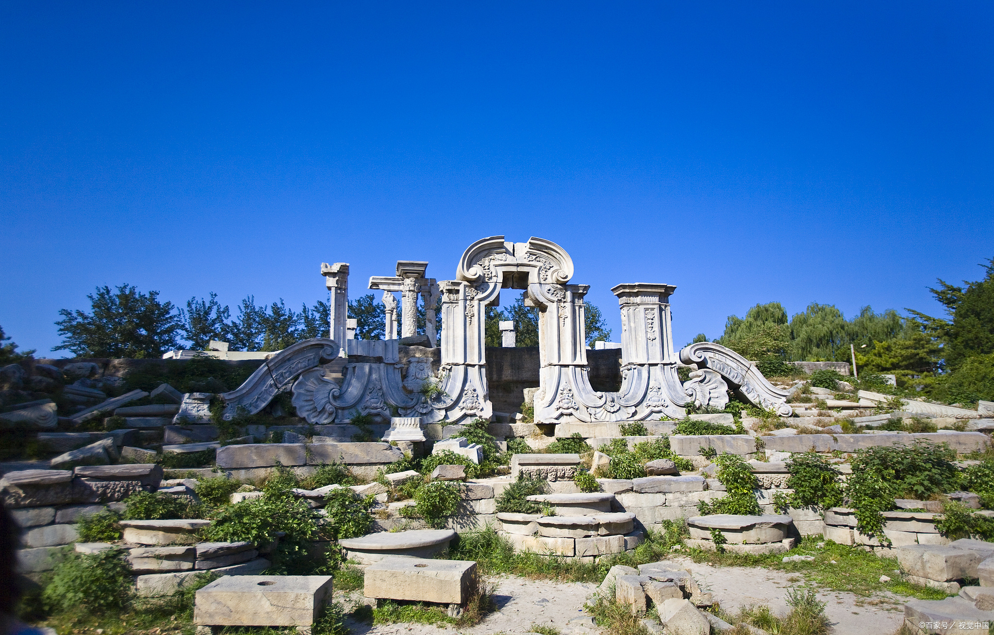 说到圆明园,大家可能都会想到那段历史,确实,这里曾是中国古代皇家