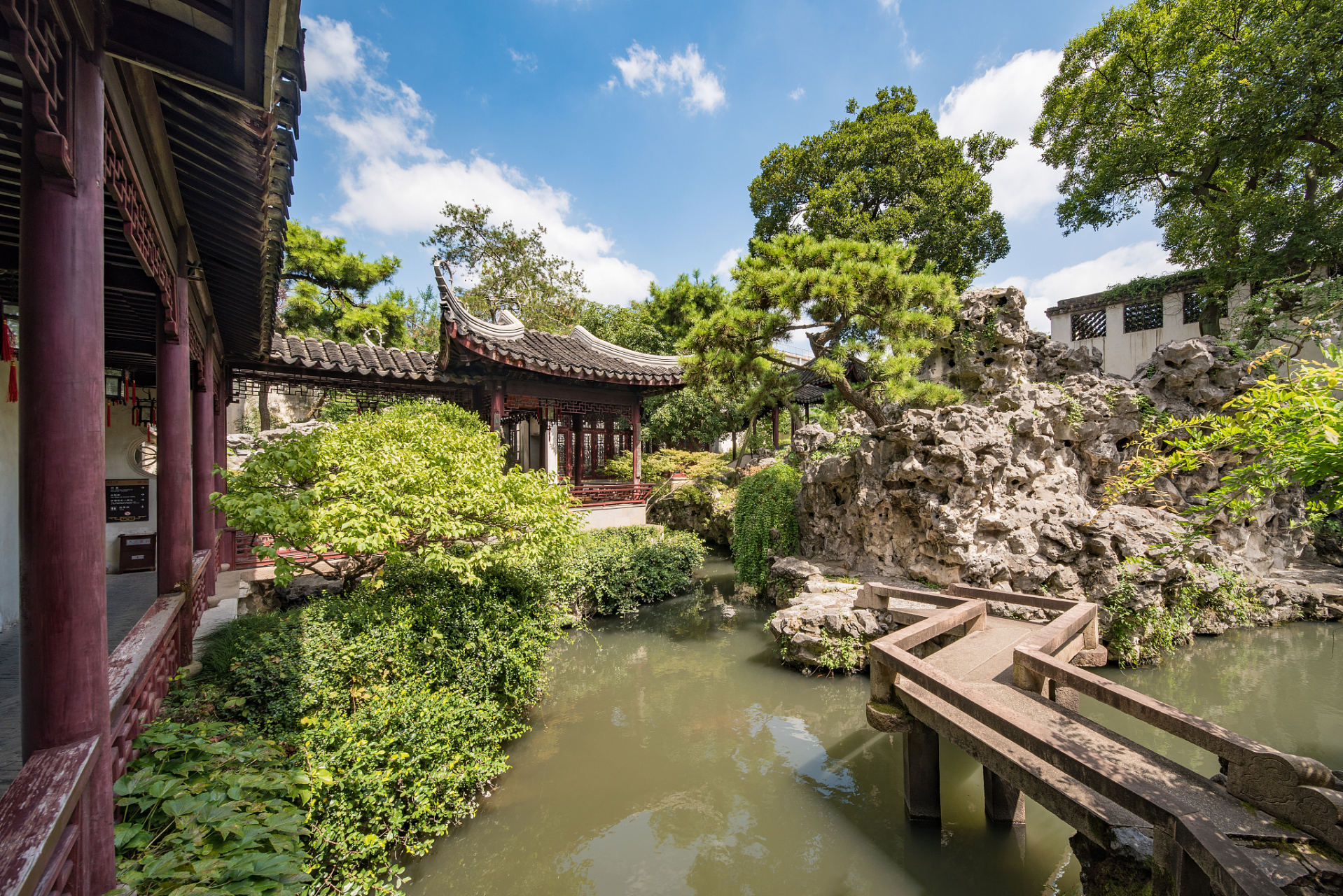 拙政园几度分合,或为"私人"宅园,或做"金屋"藏娇,或是"王府"治所,留下