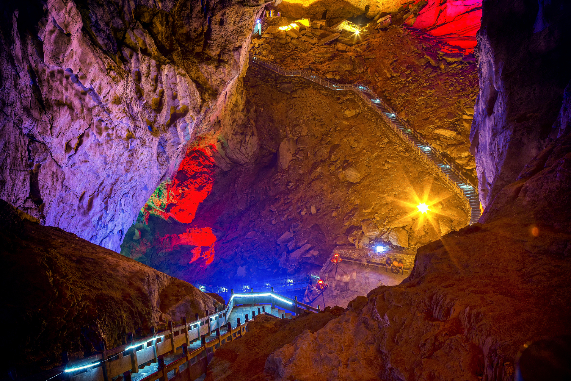 夏日湘游记# 湘西奇梁洞,这个名字似乎已经被时间深深镌刻在了人们的