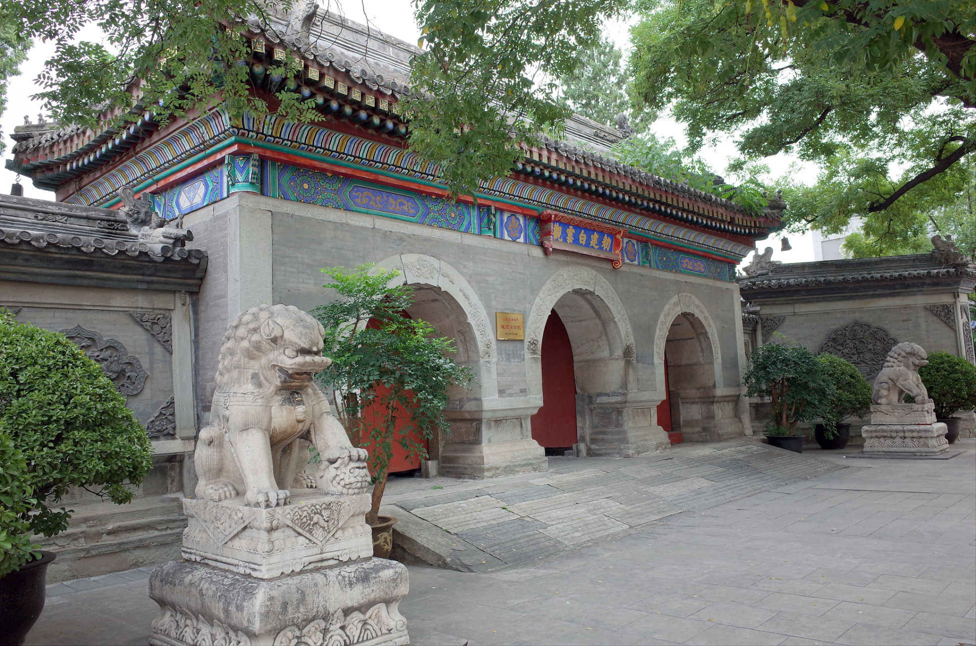北京慈善寺位于石景山区天台山,是一座历史悠久的寺院,建于明朝万历