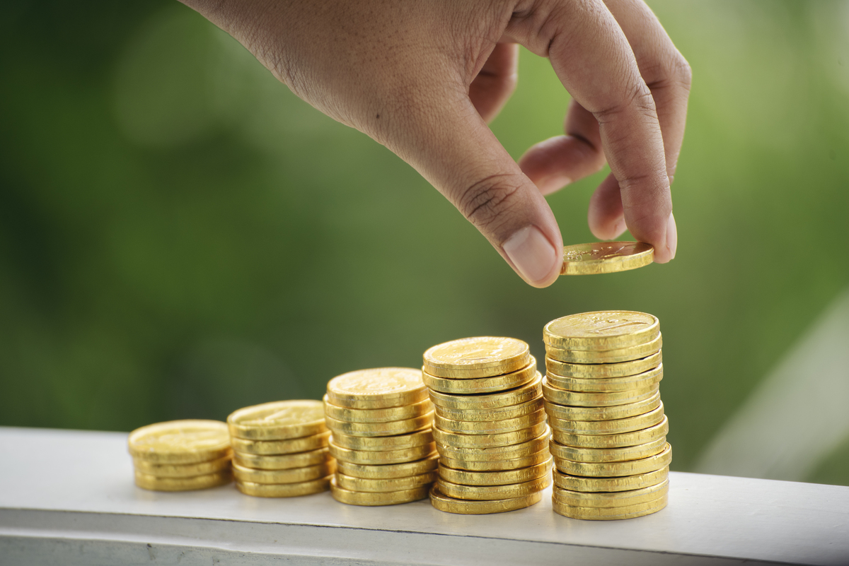 据我所知,好像绝大部分去一线的人都是冲着收入去