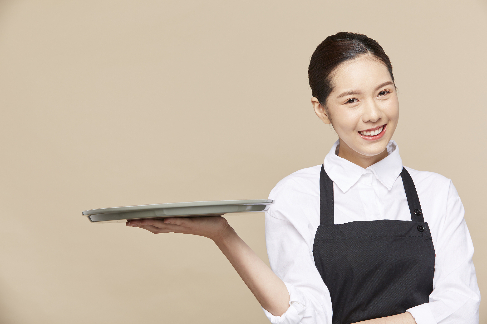 餐饮服务员培训服务流程旨在提高服务员素质,掌握服务技能,熟悉运营