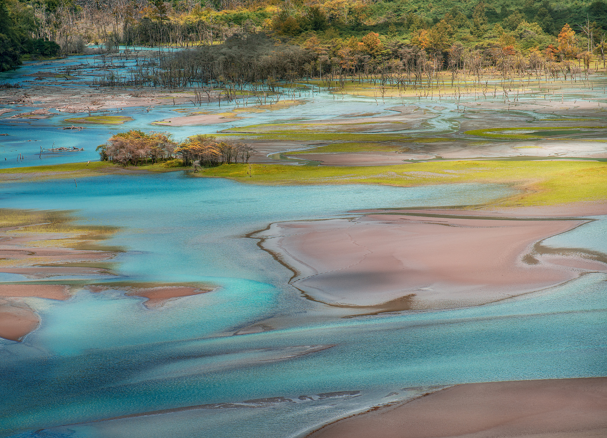 澄城五彩池,每一种颜色都蕴含了怎样的传奇故事?