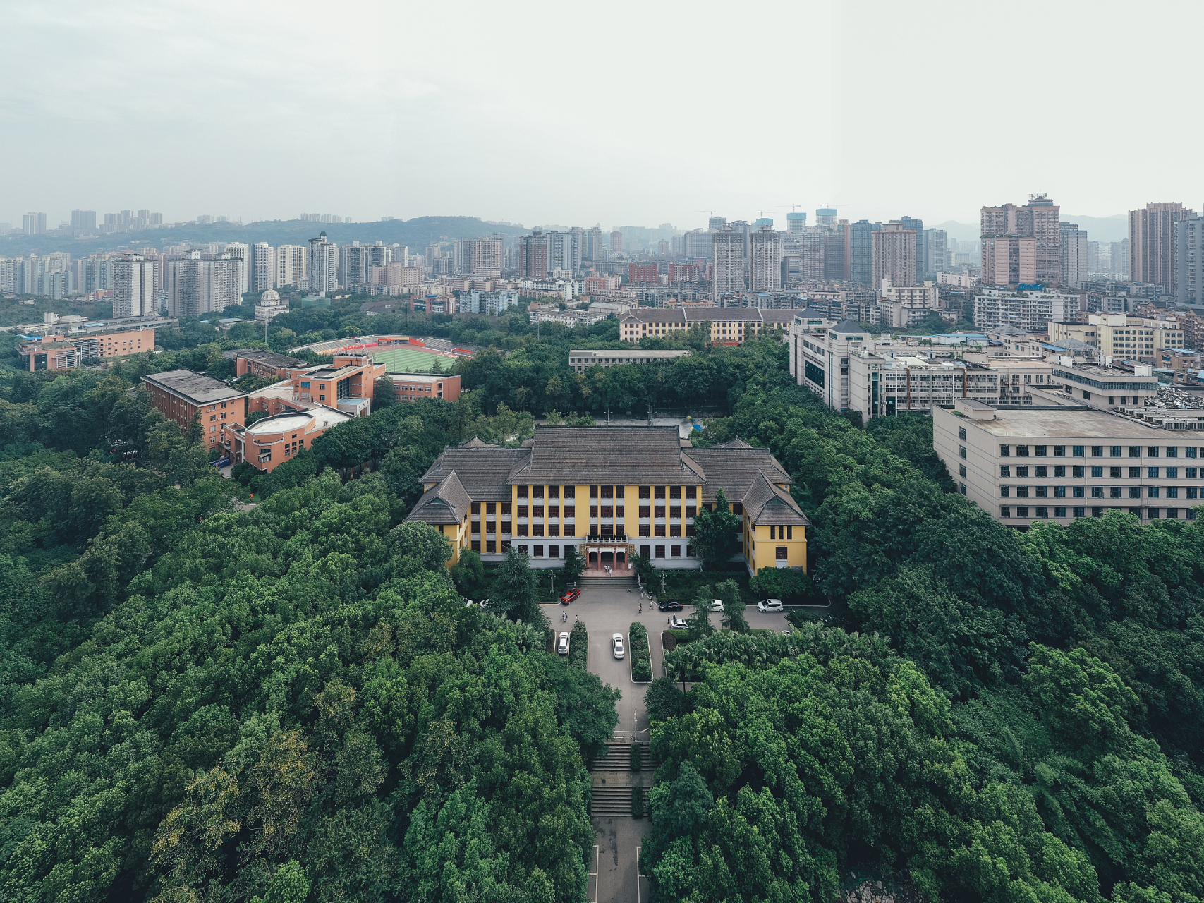 重庆大学西渝学院图片