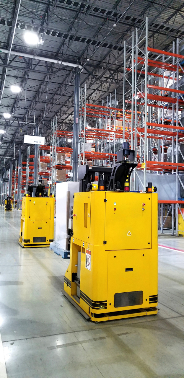 自动导引车(agv)是一种计算机控制的自动牵引车,用于在制造或仓库环境