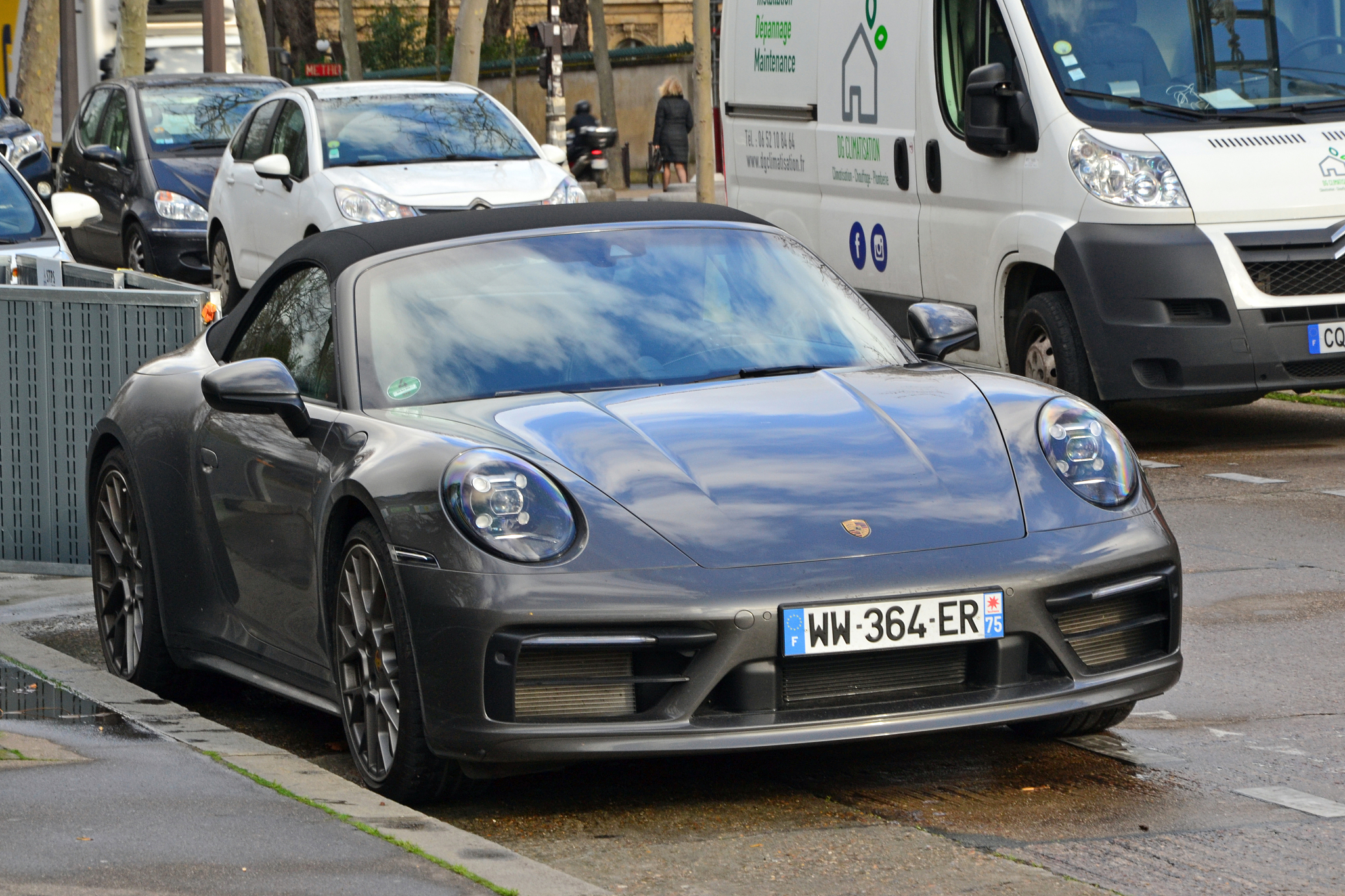 保时捷911电动版曝光,造型很惊艳!