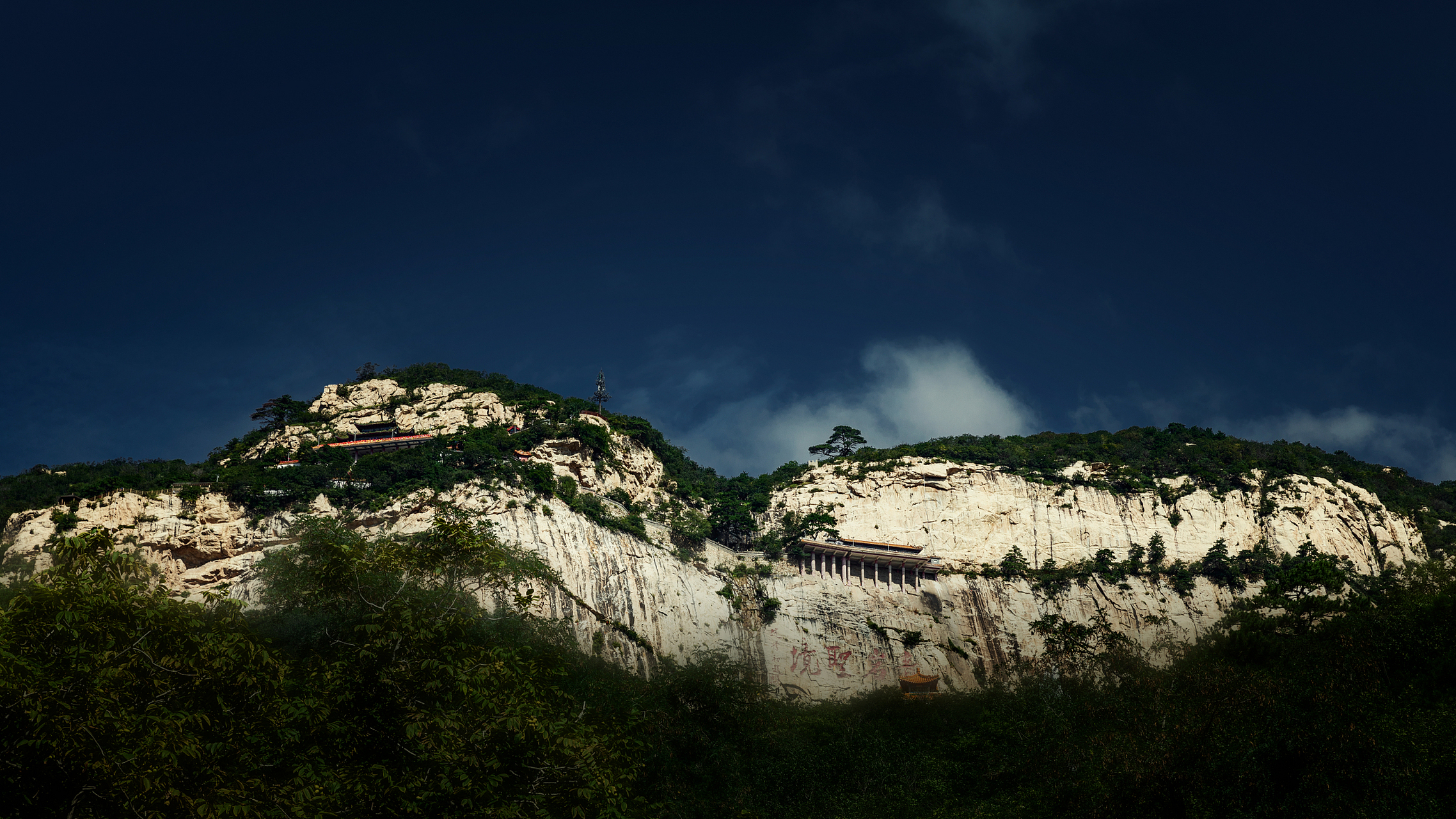 北镇医巫闾山风景区图片